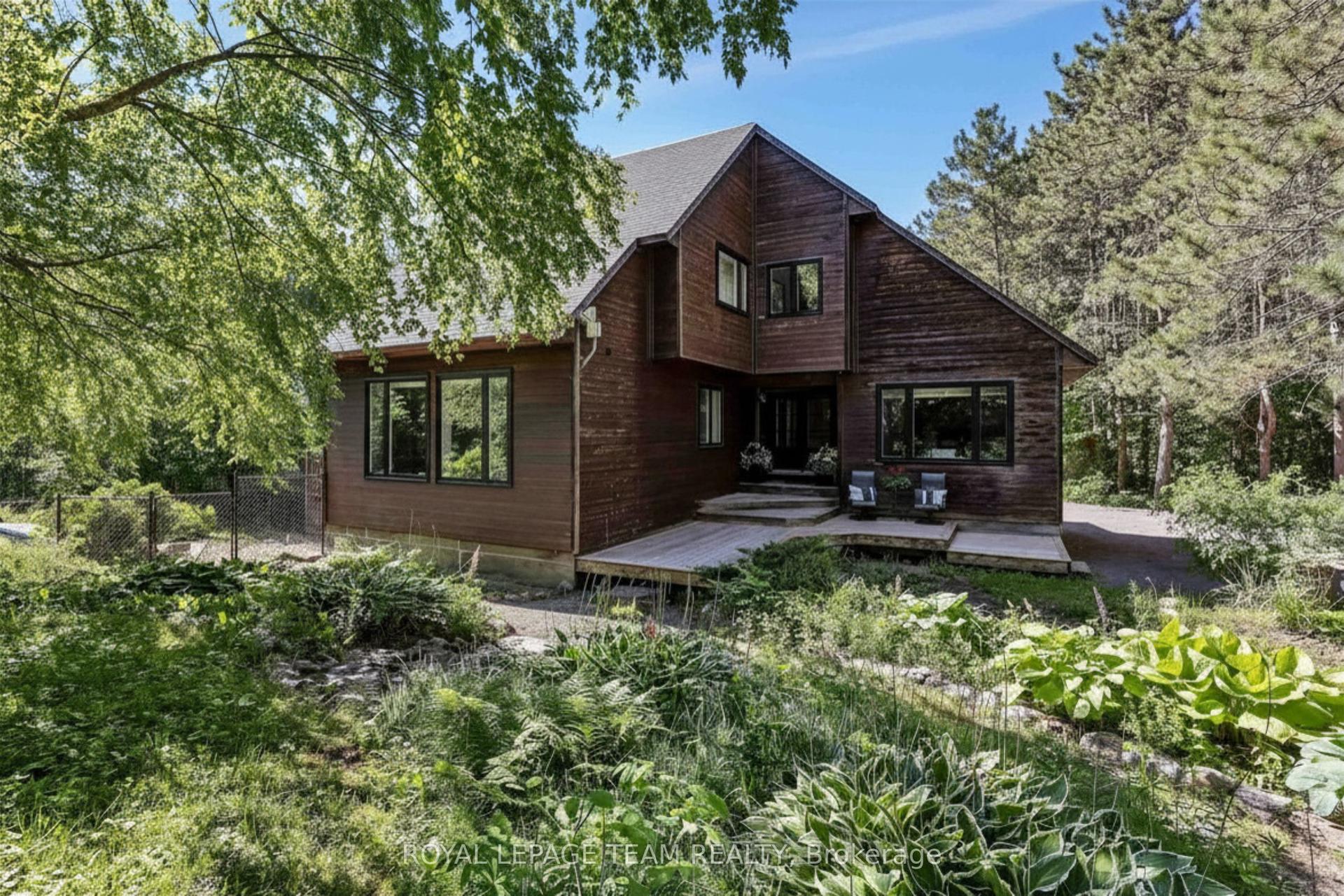 104 Sol Lane, Carp - Dunrobin - Huntley - Fitzroy and Area — Detached for sale, photo 1