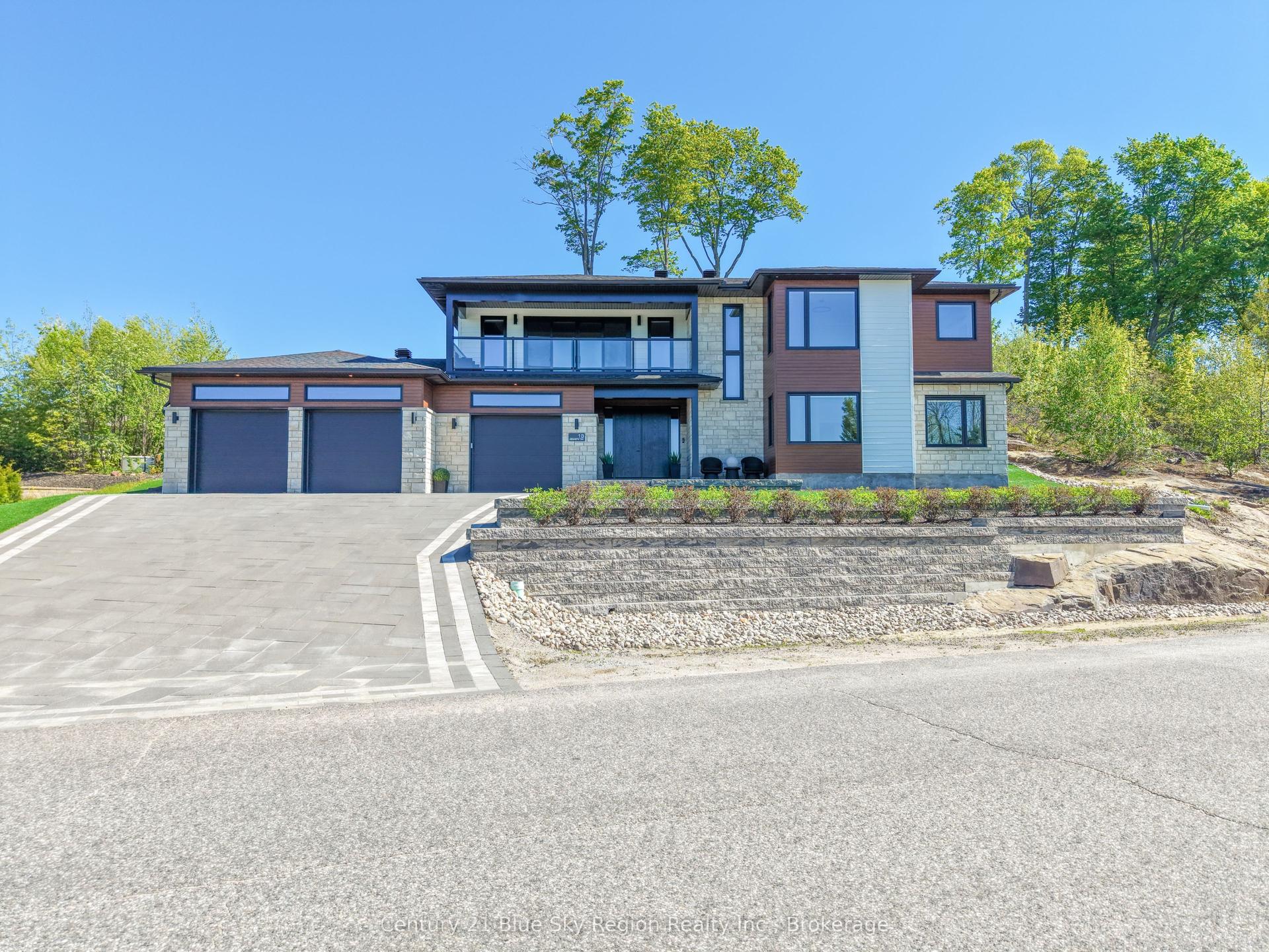 13 Kenreta Drive — photo 1
