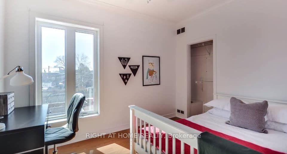 2083 Davenport Road Upper #Upper, Toronto — Semi-Detached for lease, photo 1