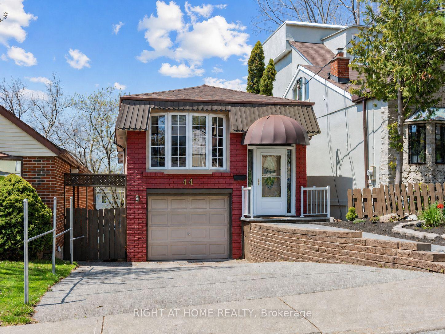 44 Westbourne Avenue, Toronto — Detached for lease, photo 1