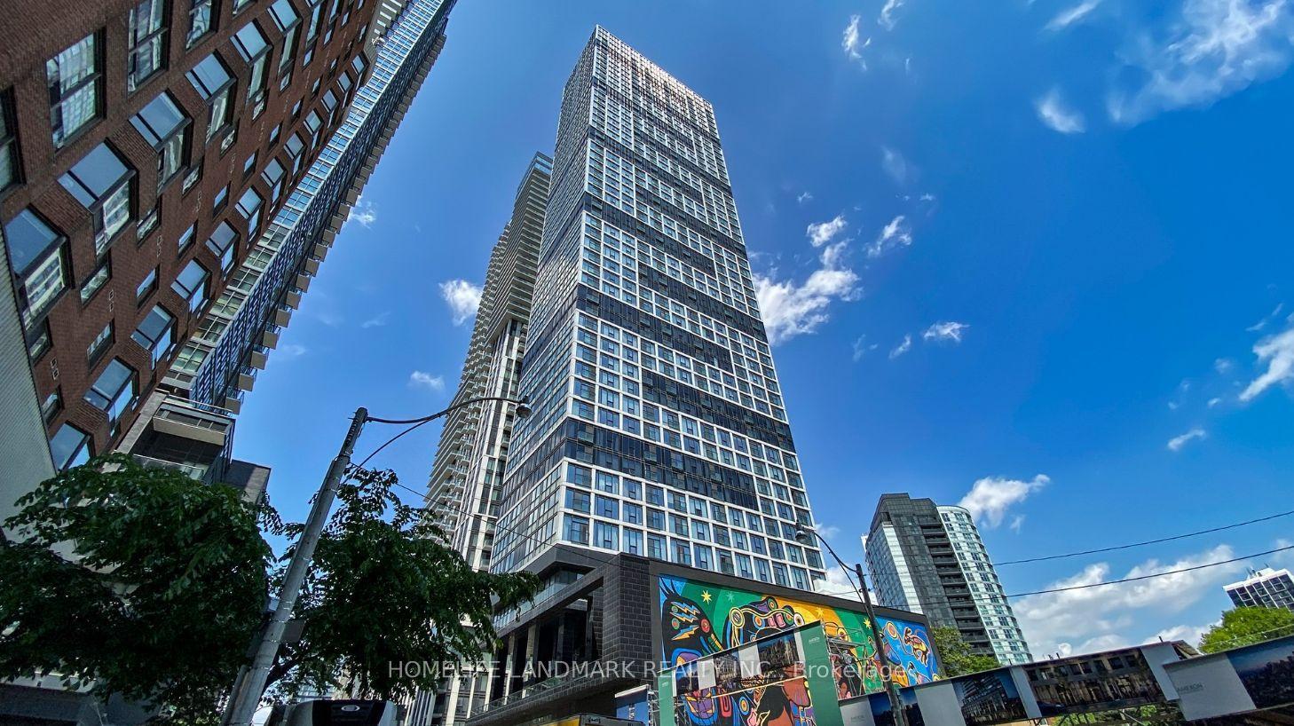 181 Dundas Street 4301 #4301, Toronto — Condo for lease, photo 1