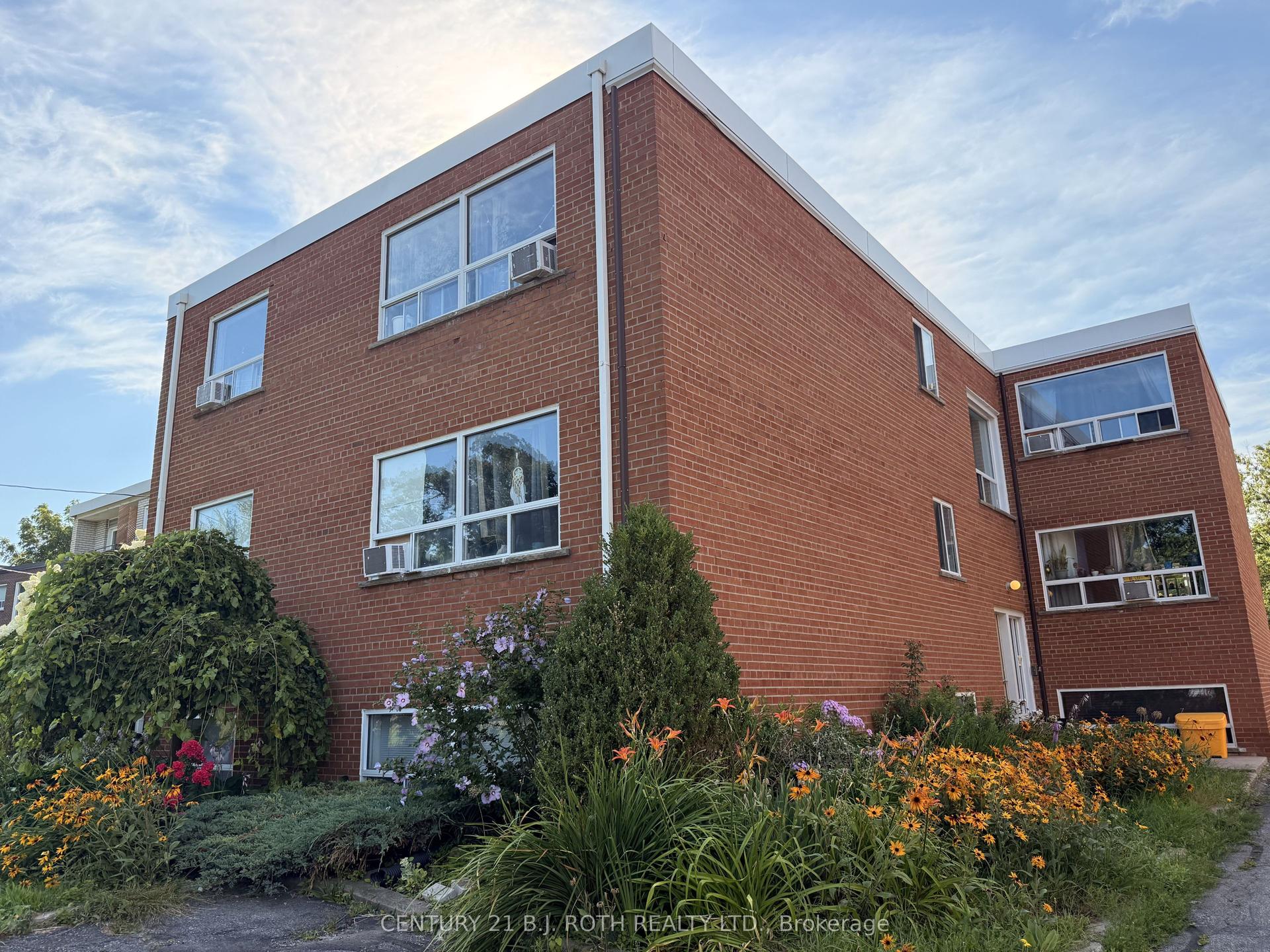 13 Queen Street 1 #1, Barrie — Condo for lease, photo 1