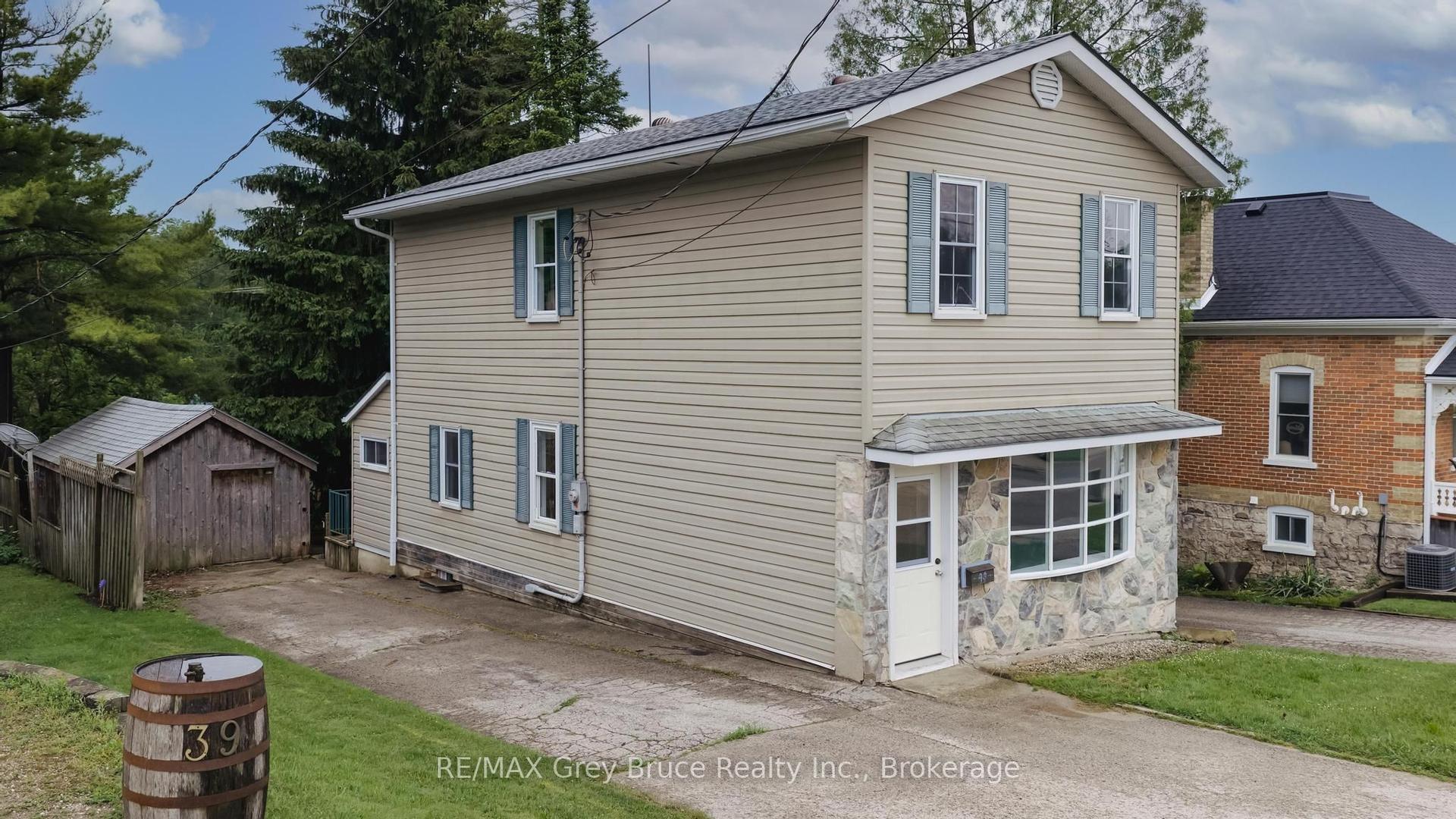 43 4th Street NW, Arran-Elderslie — Detached for sale, photo 1