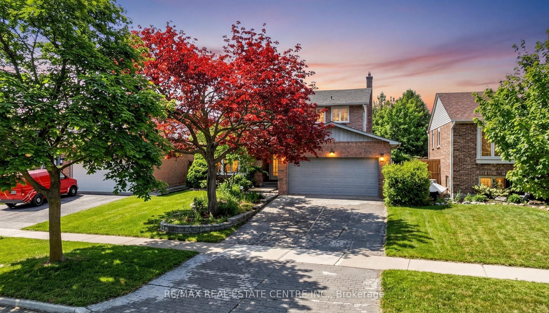 517 Farmstead Drive — photo 1