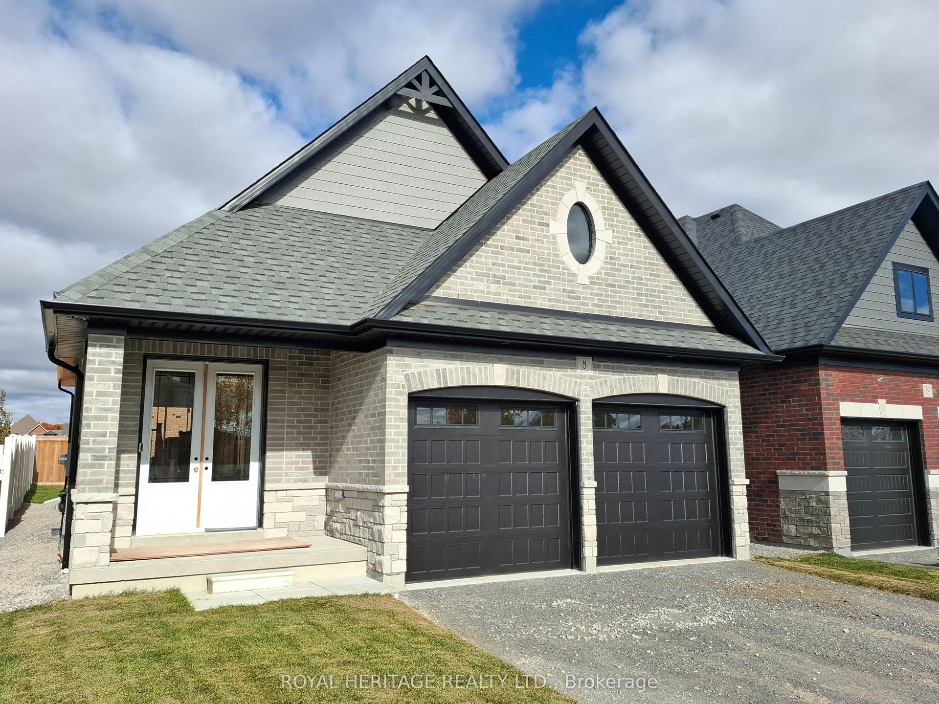 8 St Augustine Drive, Whitby — Detached for sale, photo 1
