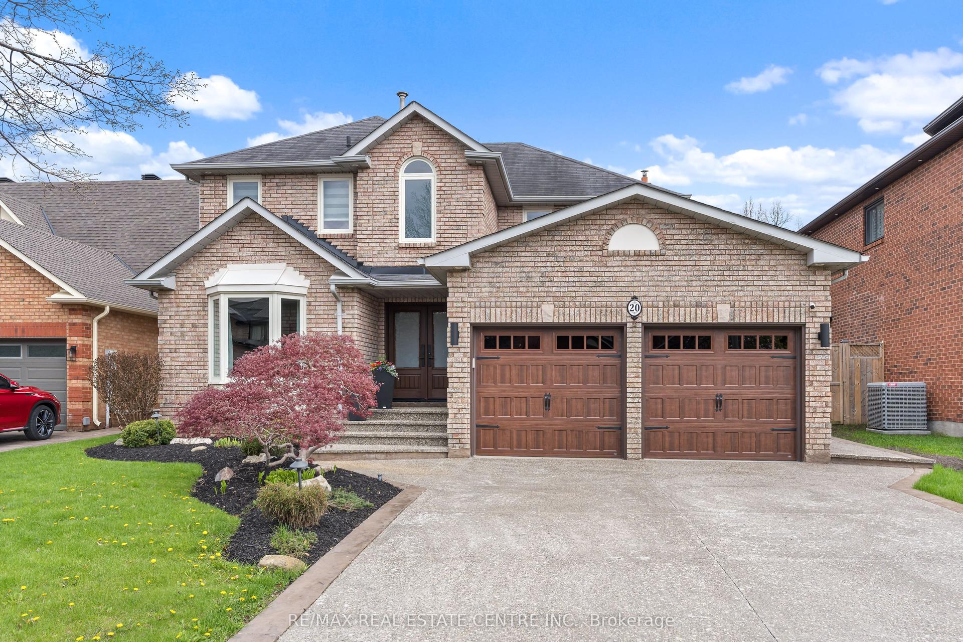 20 Nixon Crescent — photo 1