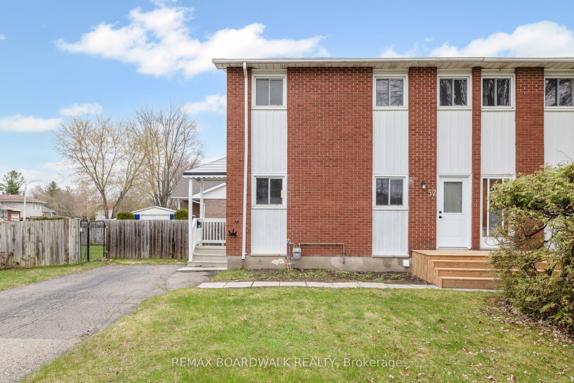 52 George Avenue — photo 1