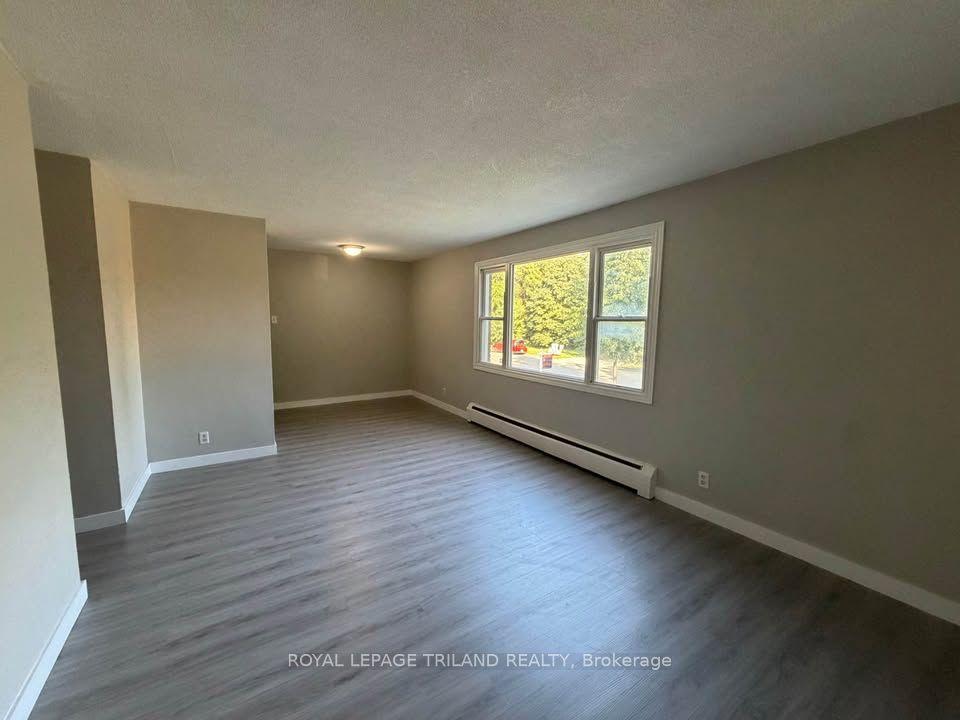 1566 Allen Place 1 #1, London East — Multiplex for lease, photo 1