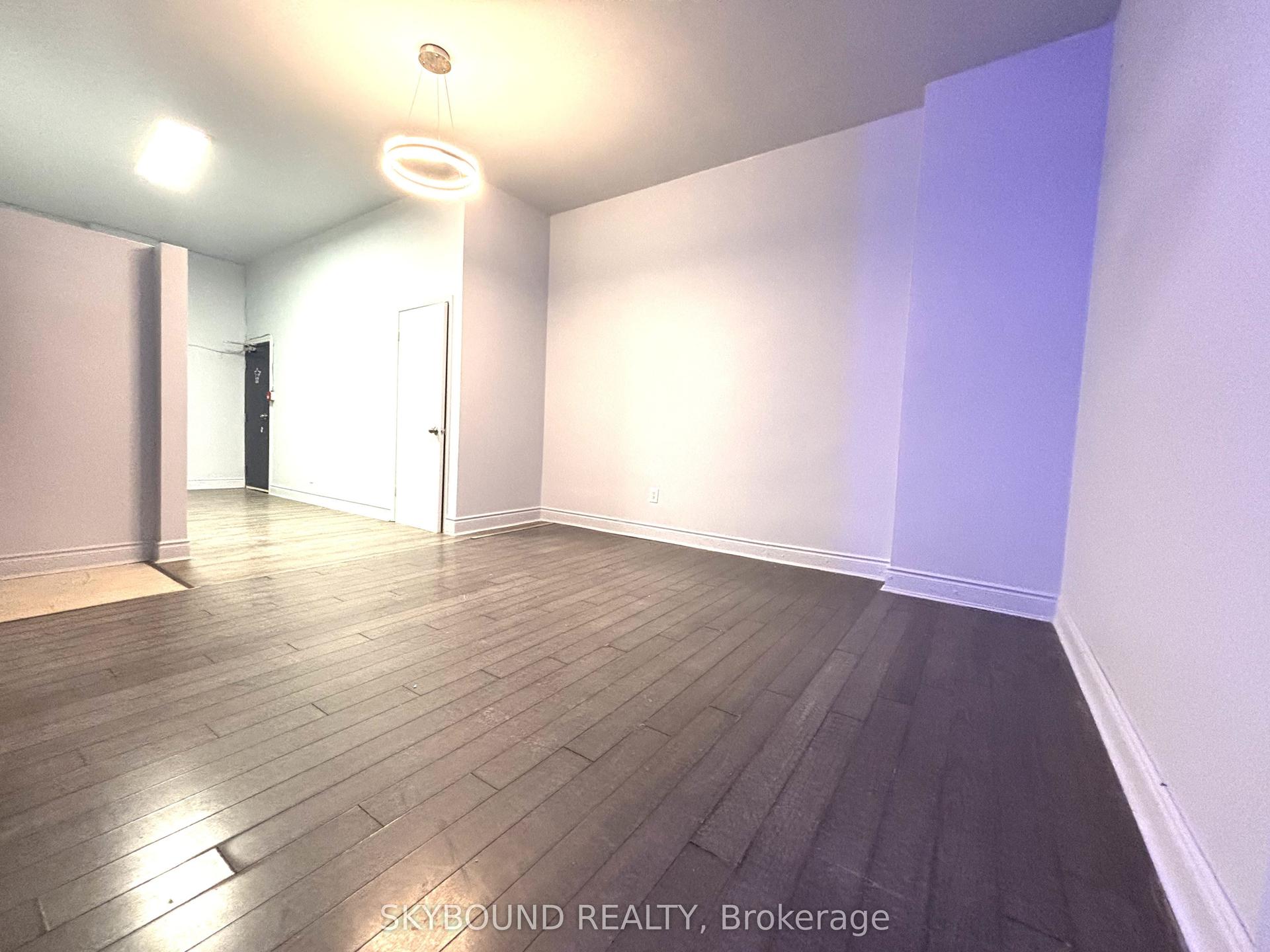 527 Queen Street W 2A #2A — photo 1