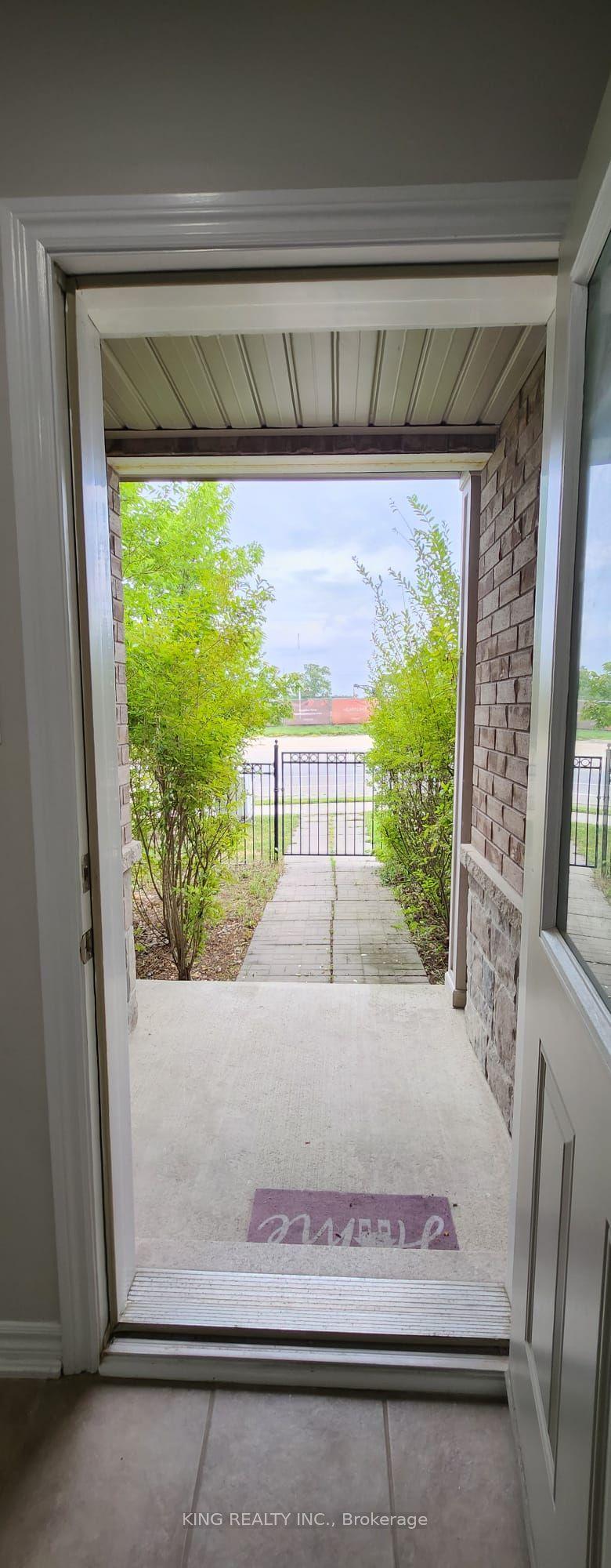 86 Magdalene Crescent S, Brampton — Townhouse for sale, photo 1