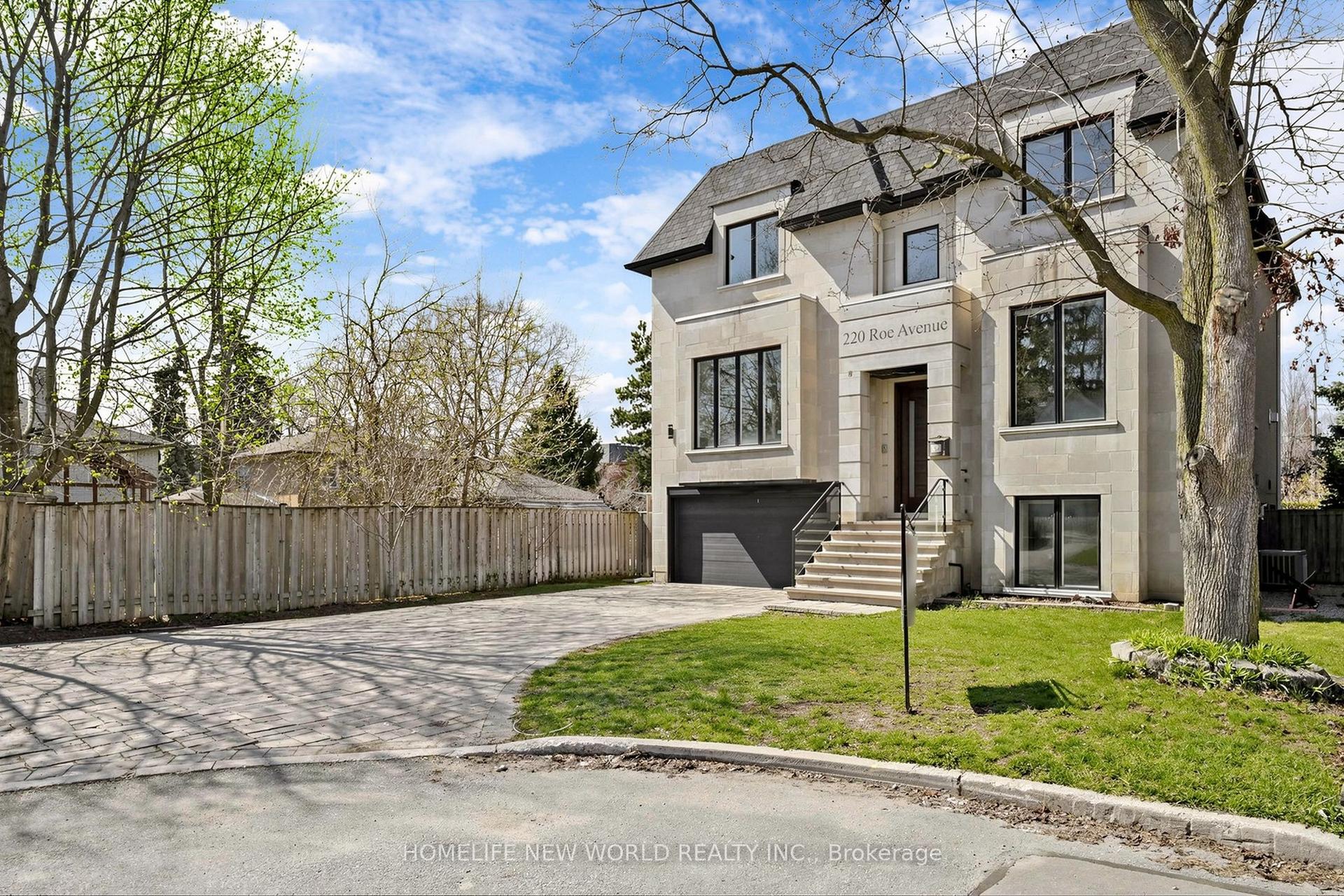 220 Roe Avenue — photo 1