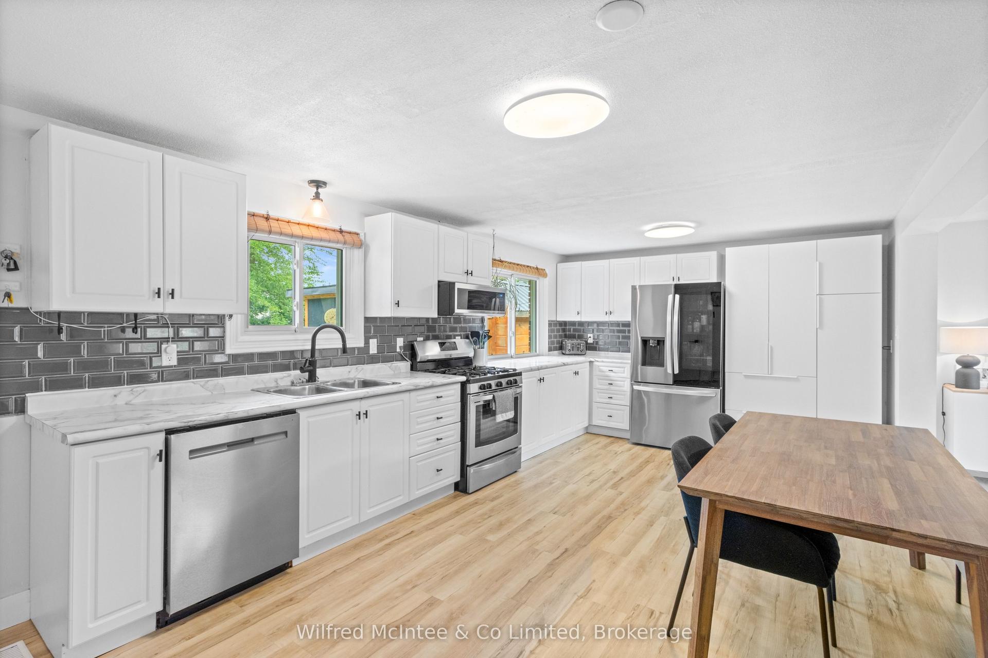 39 Inverlyn Crescent N, Kincardine — Detached for sale, photo 1