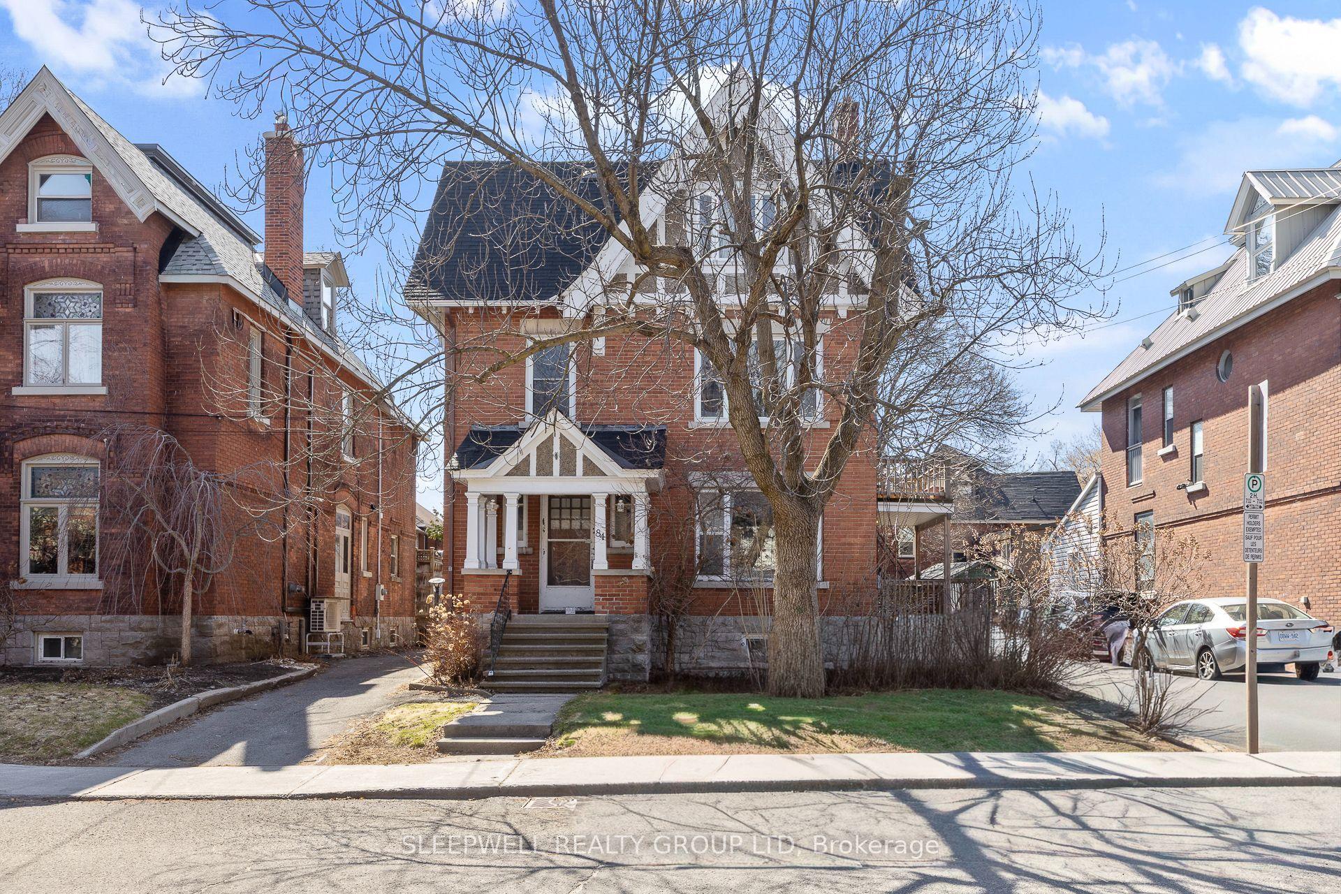 84 Fourth Avenue — photo 1