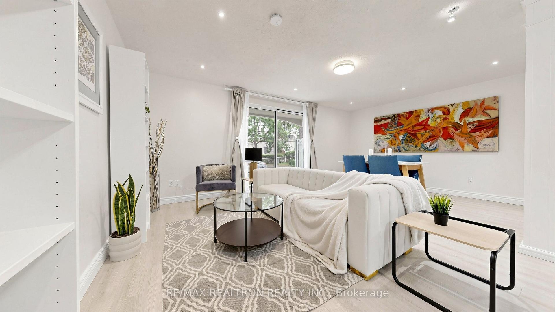 10 Moonstone Byway 151 #151, Toronto — Condo Town for sale, photo 1