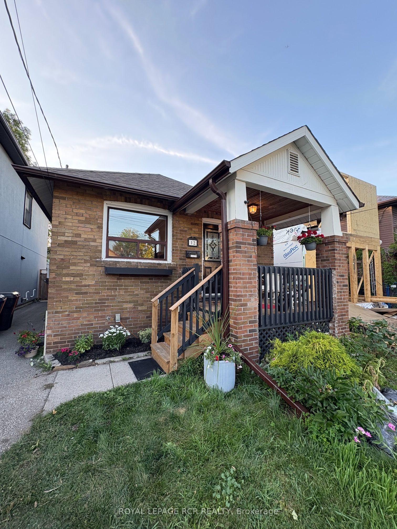 12 Orley Avenue, Toronto — Detached for sale, photo 1