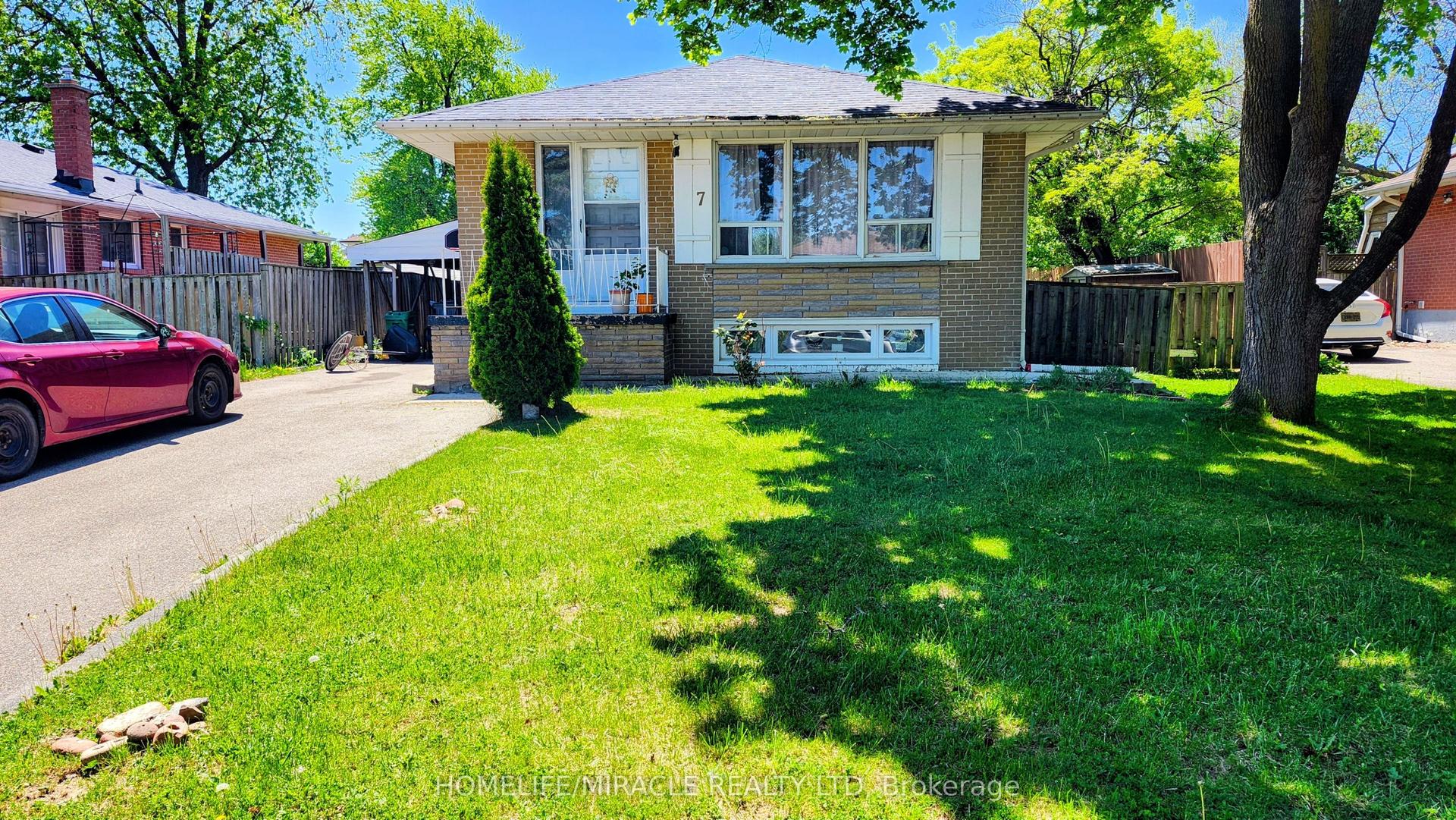 7 Mcclure Avenue — photo 1