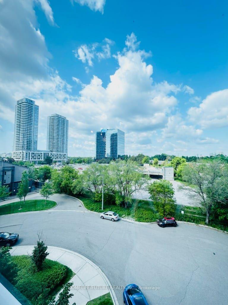 275 Village Green Square 422 #422, Toronto — Condo for lease, photo 1