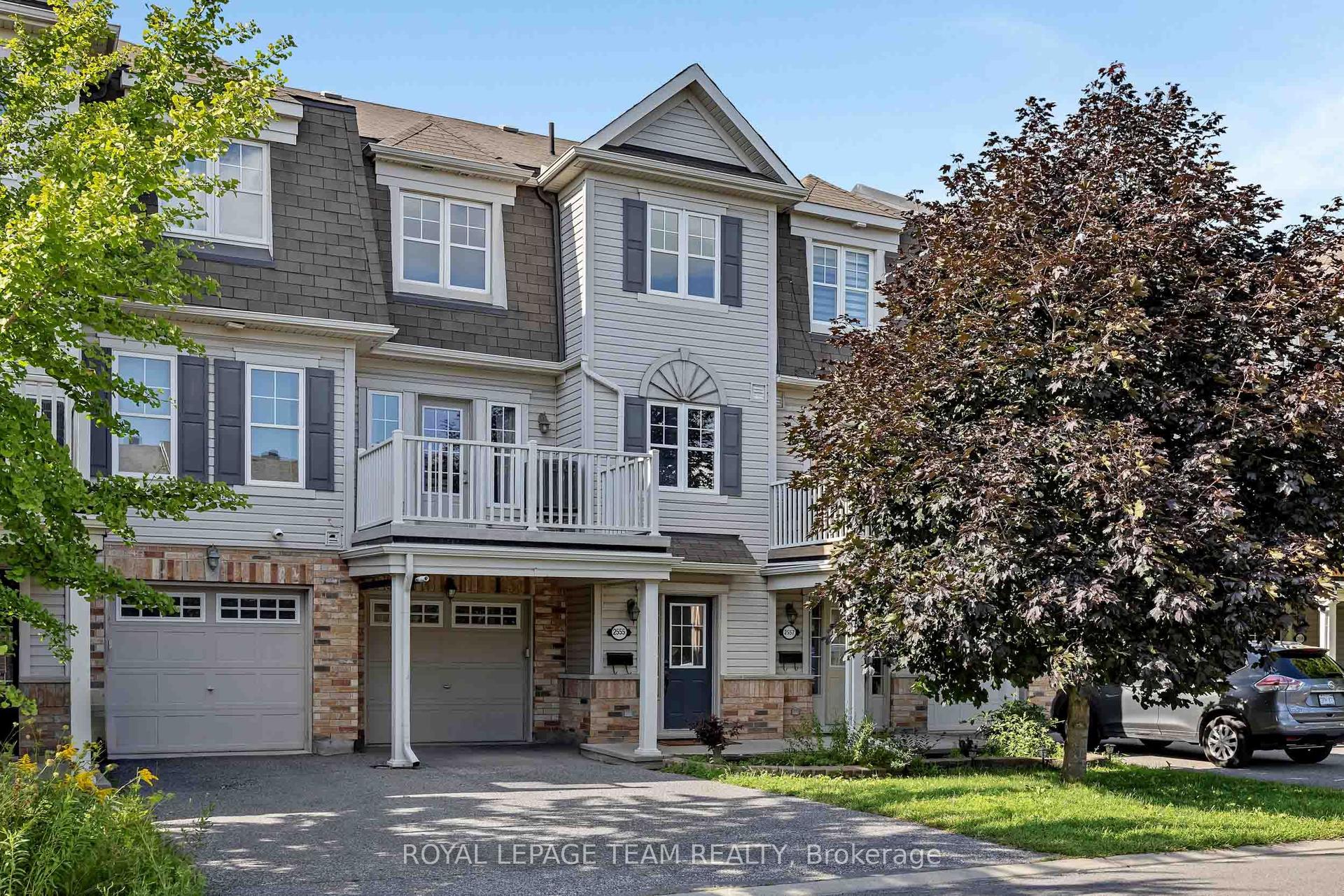 2555 Waterlilly Way, Barrhaven — Townhouse for sale, photo 1