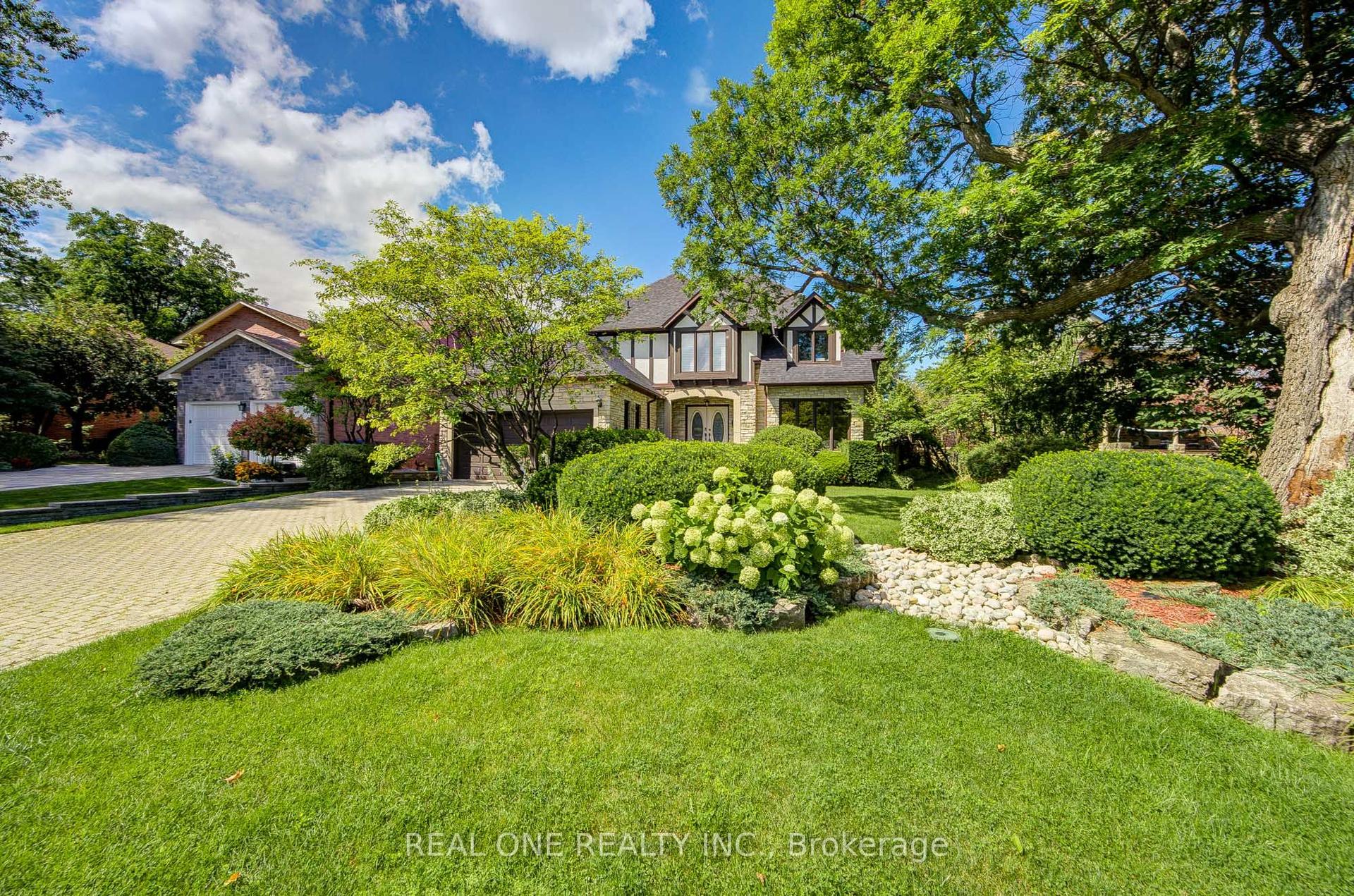 2025 BURBANK Drive, Mississauga — Detached for sale, photo 1