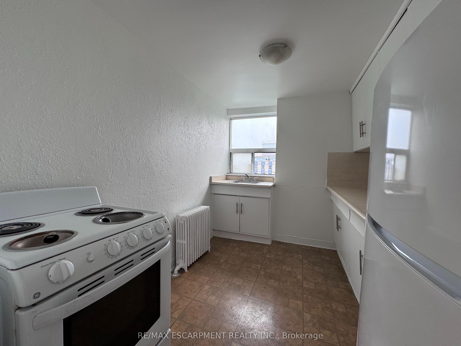 325A James Street S 405 #405, Hamilton — Multiplex for lease, photo 1