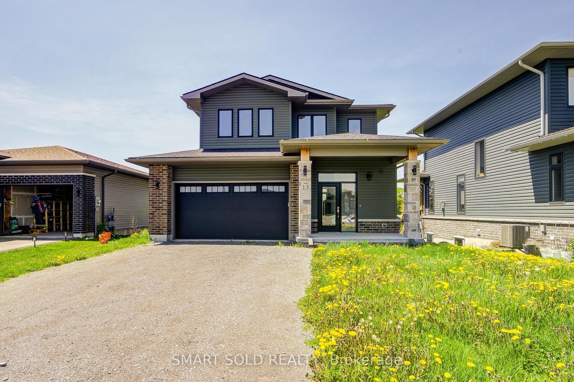 13 Lillys Court — photo 1