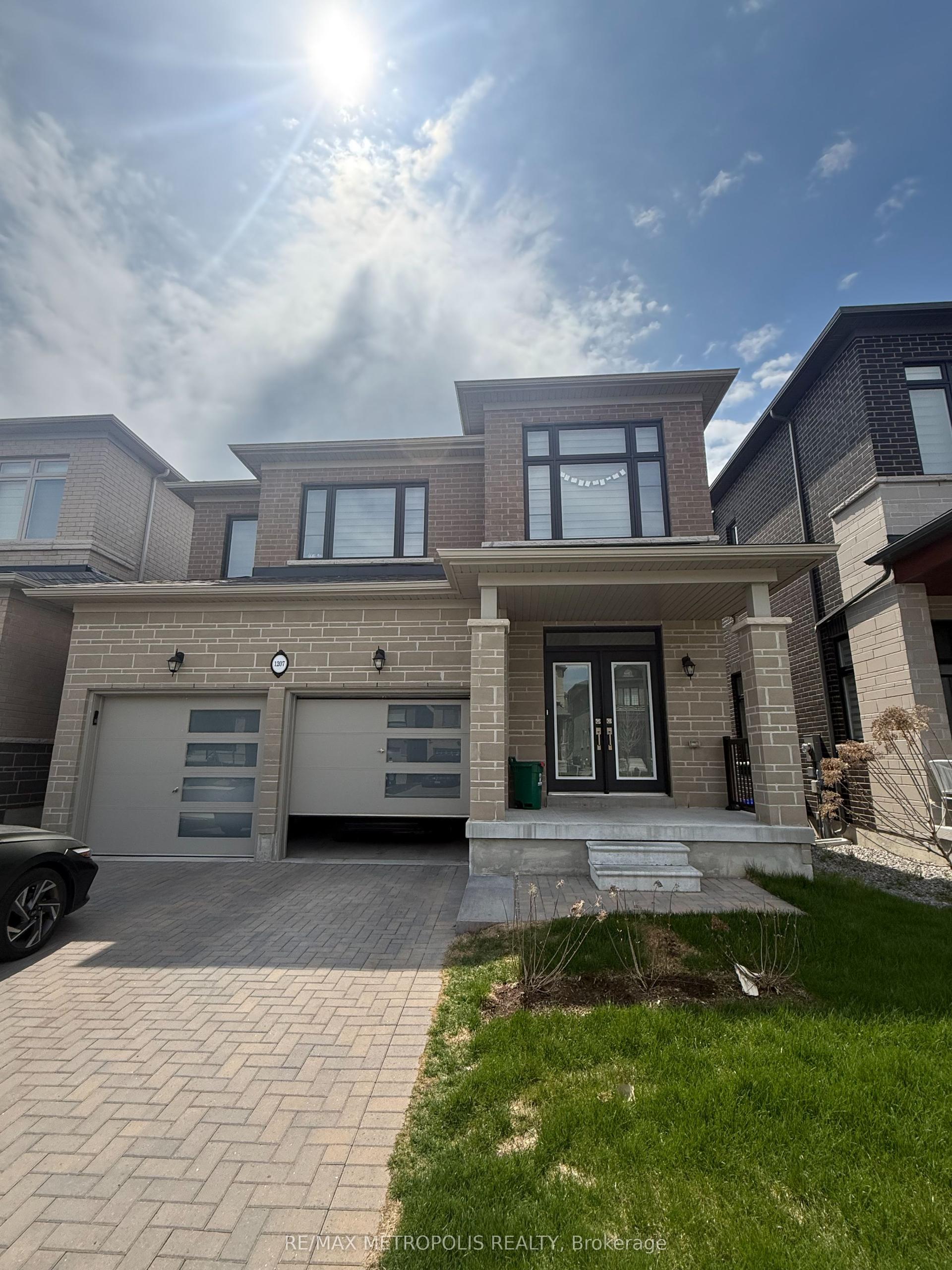 1207 Wilmington Avenue, Oshawa — Detached for sale, photo 1