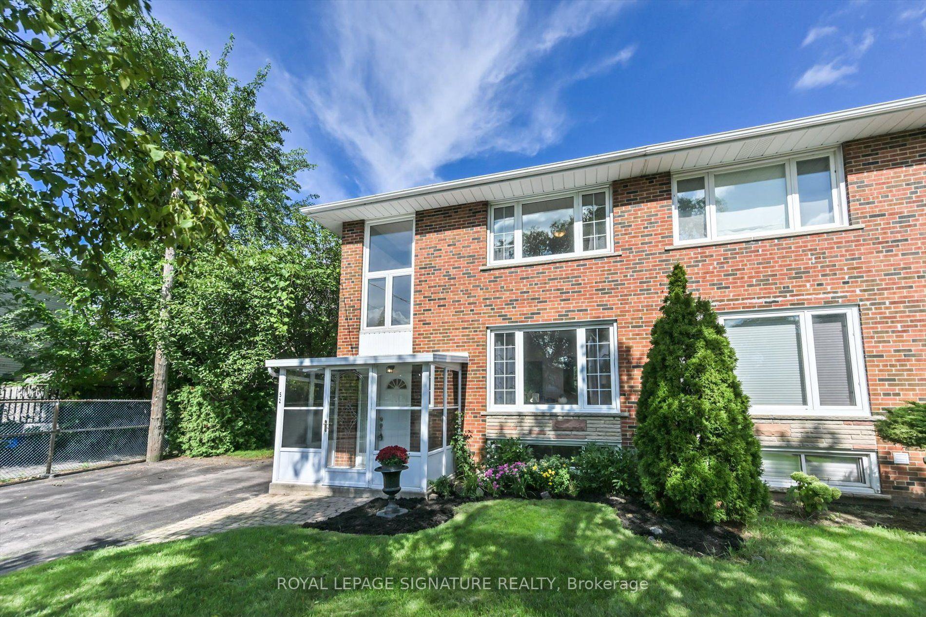 52 Dalside Crescent, Toronto — Semi-Detached for sale, photo 1