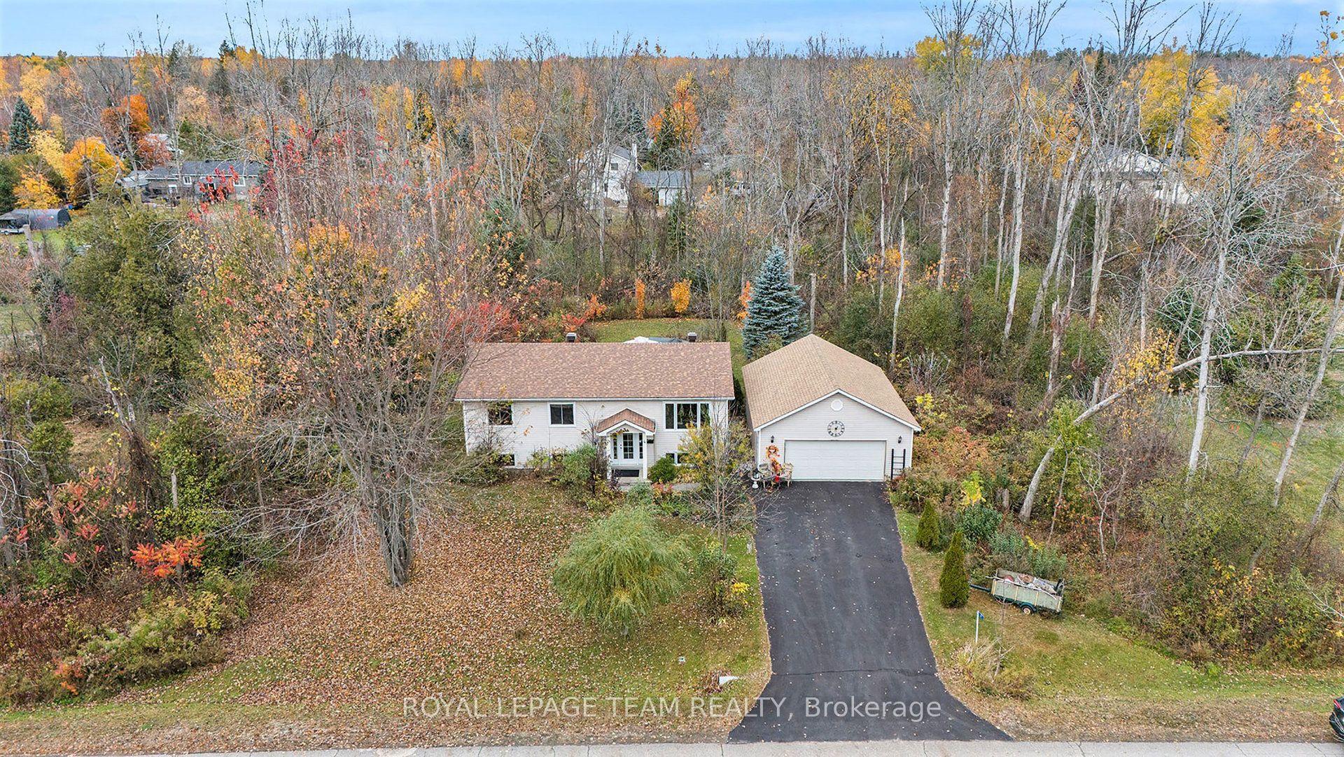 4 Black Walnut Road, North Grenville — Detached for sale, photo 1