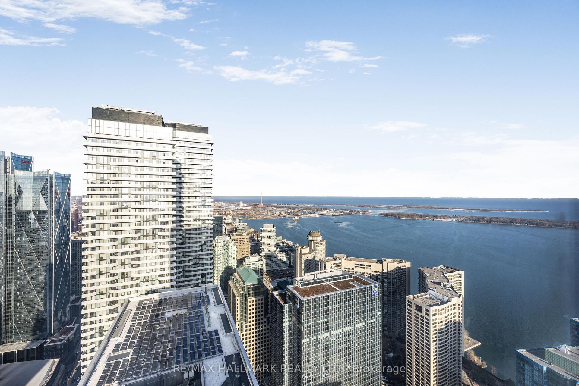 10 York Street 6403 #6403, Toronto — Condo for lease, photo 1