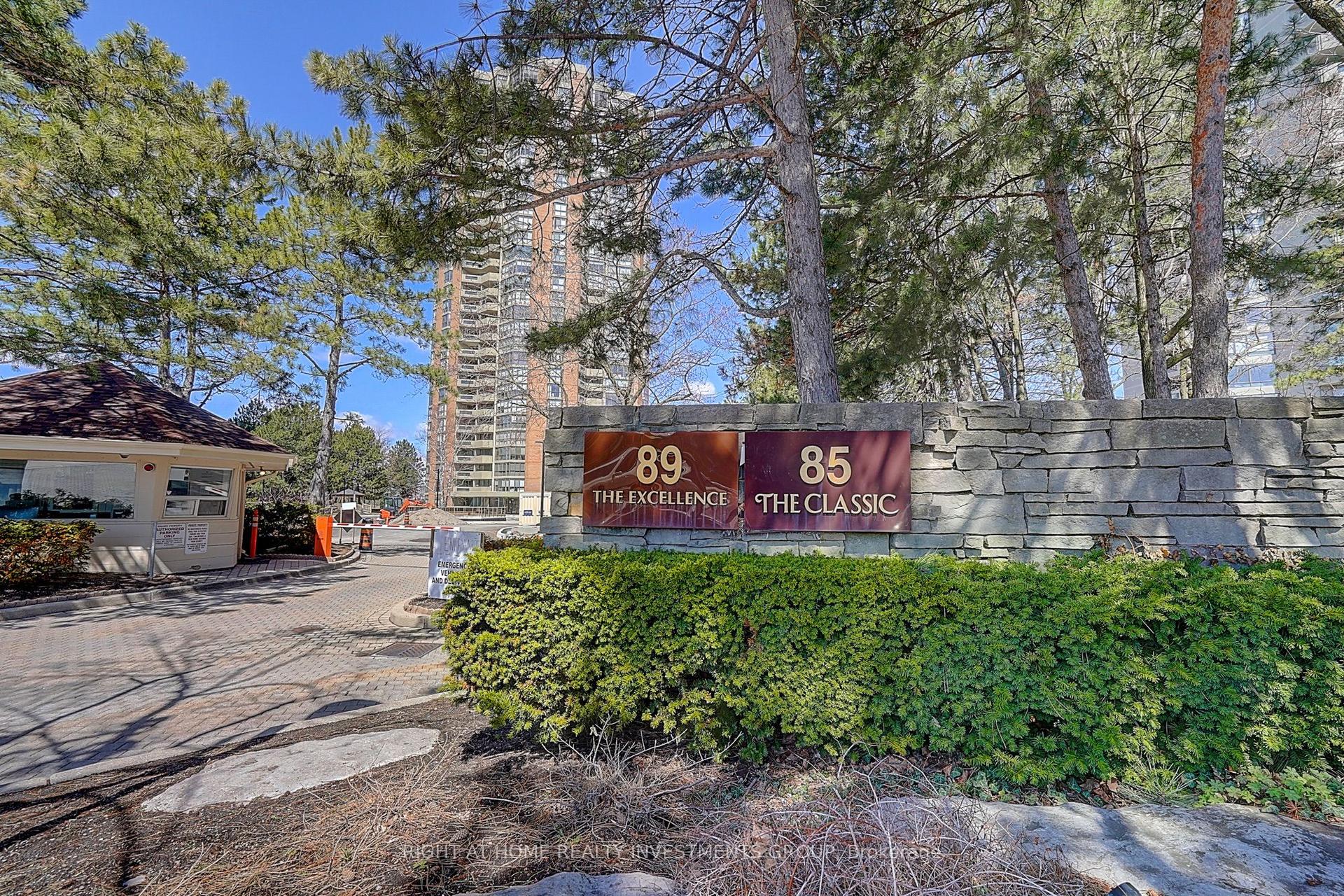 89 Skymark Drive 511 #511 — photo 1