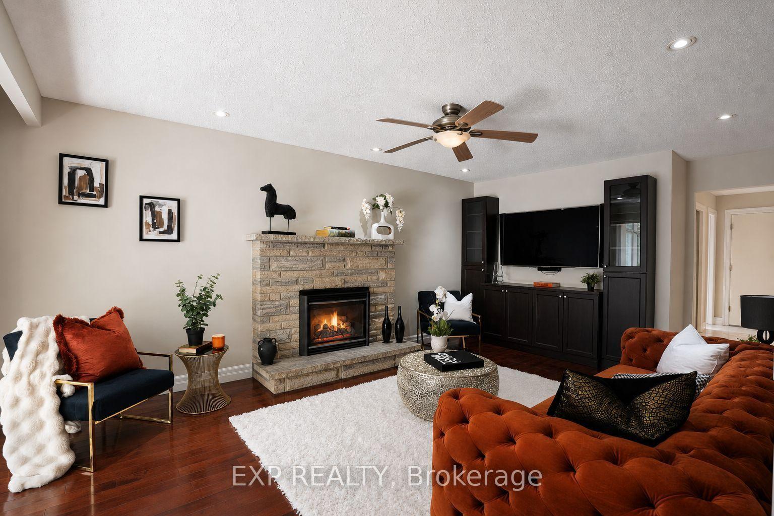 74 Henderson Drive, Whitby — Detached for sale, photo 1