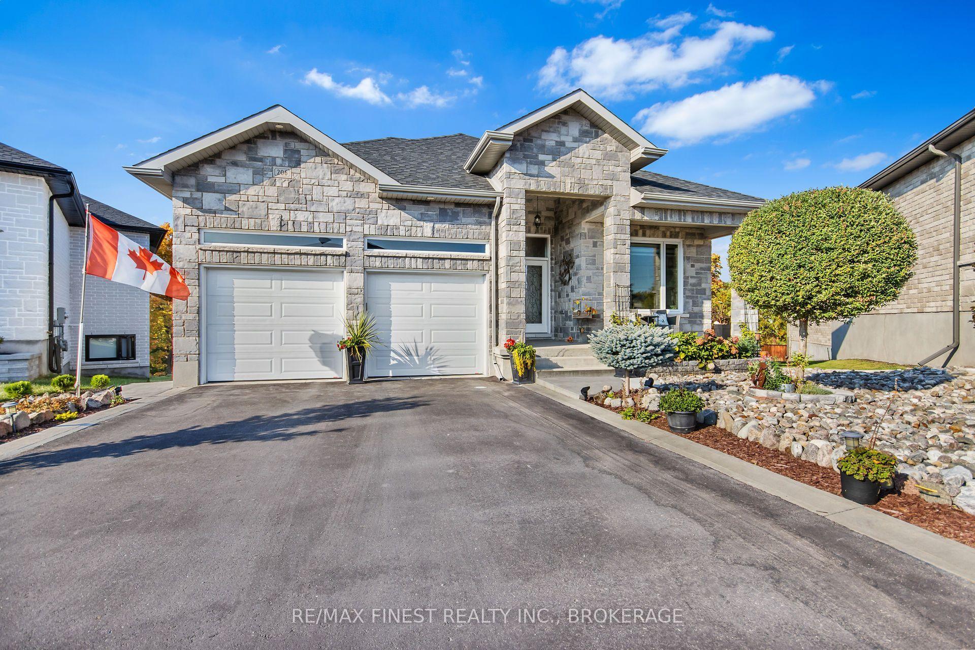 206 Pauline Tom Avenue, Kingston — Detached for sale, photo 1