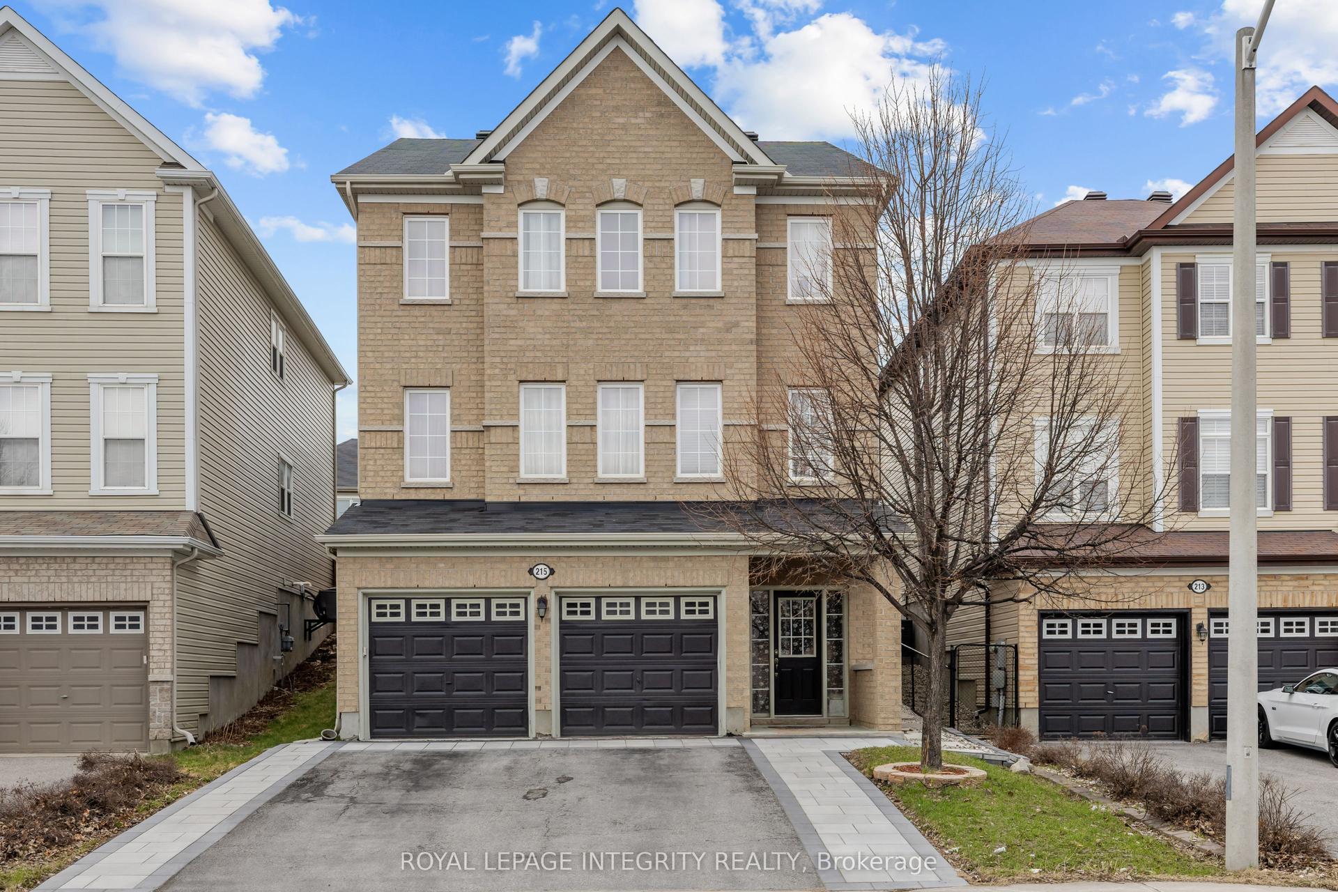 215 Huntsville Drive — photo 1