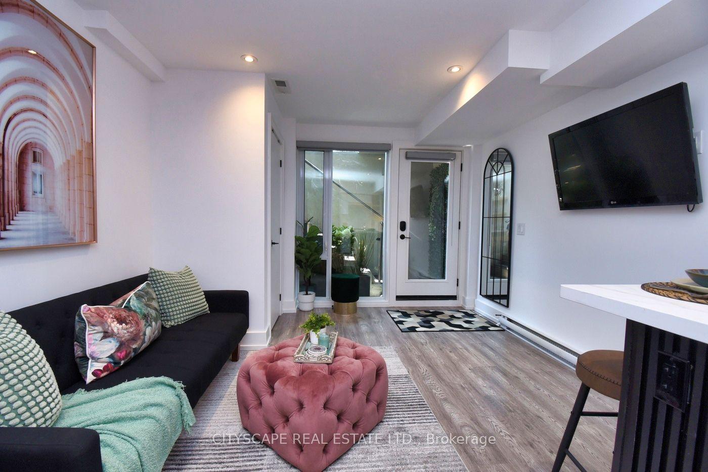 703 Markham Street — photo 1