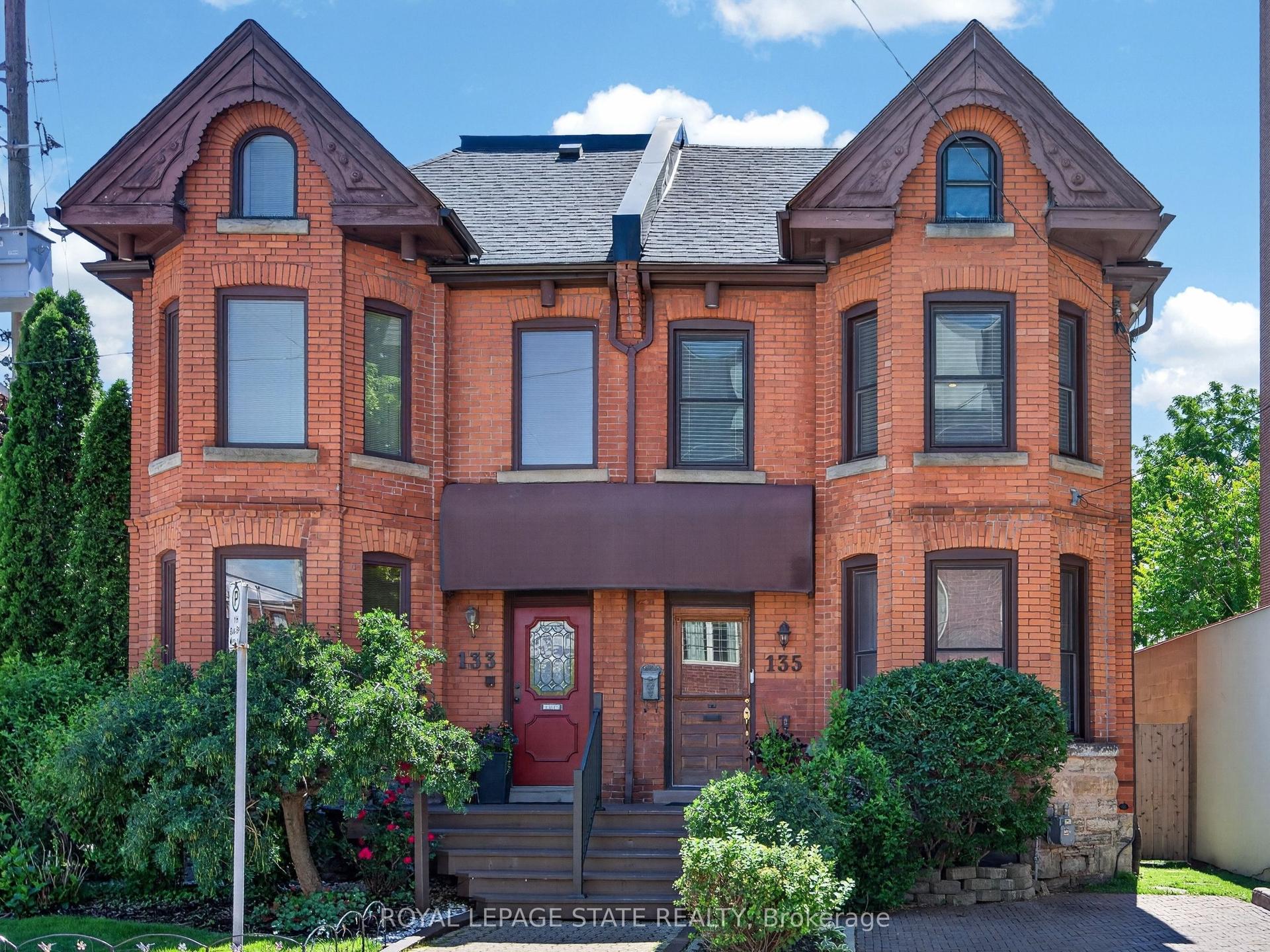 135 Catharine Street S, Hamilton — Semi-Detached for sale, photo 1