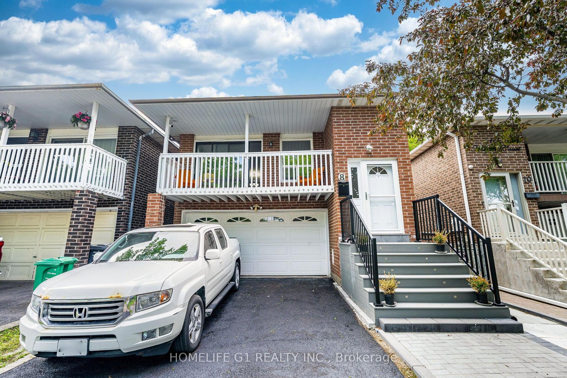 8 Holgate Court — photo 1
