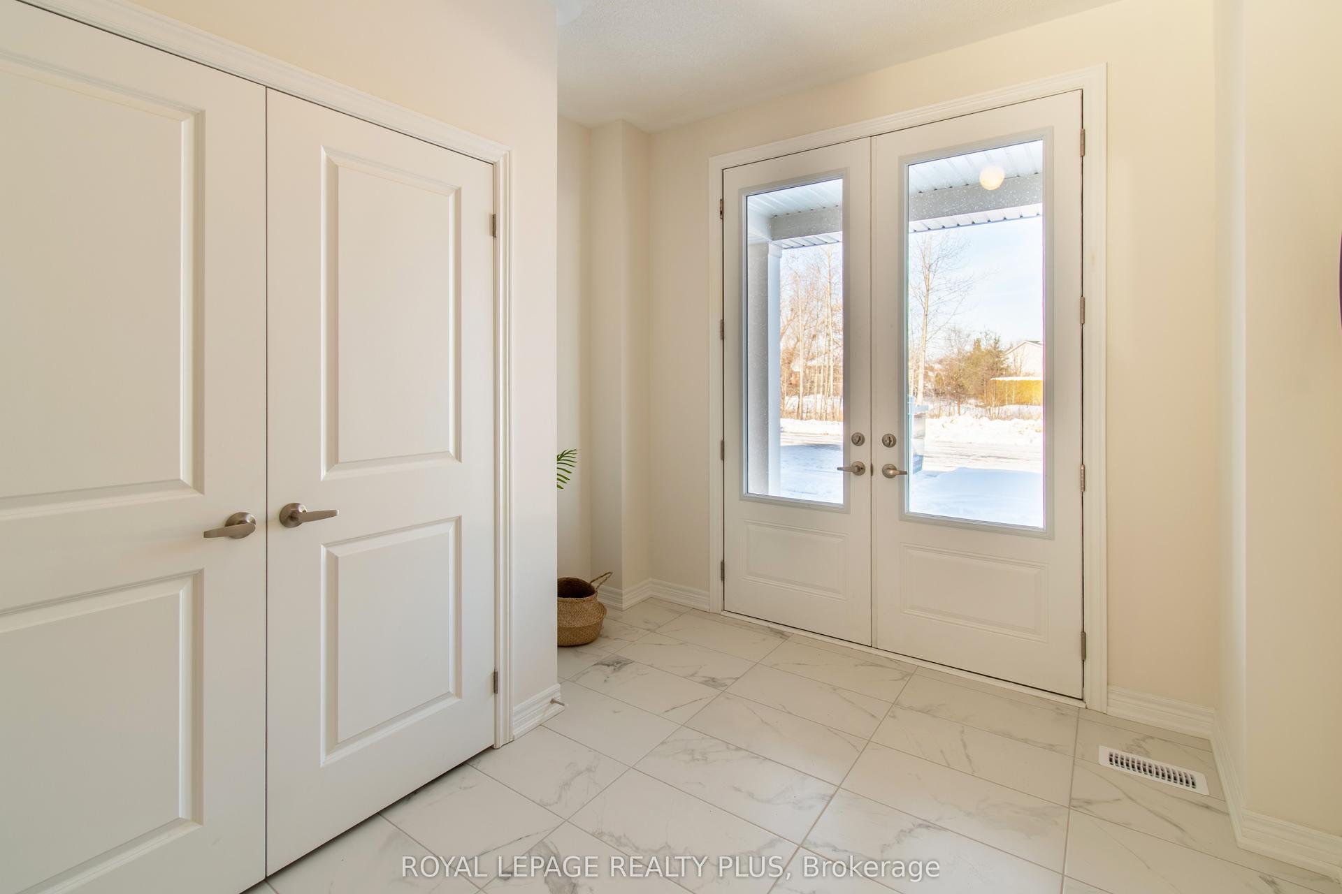 147 Dovedale Drive, Georgina — Detached for sale, photo 1