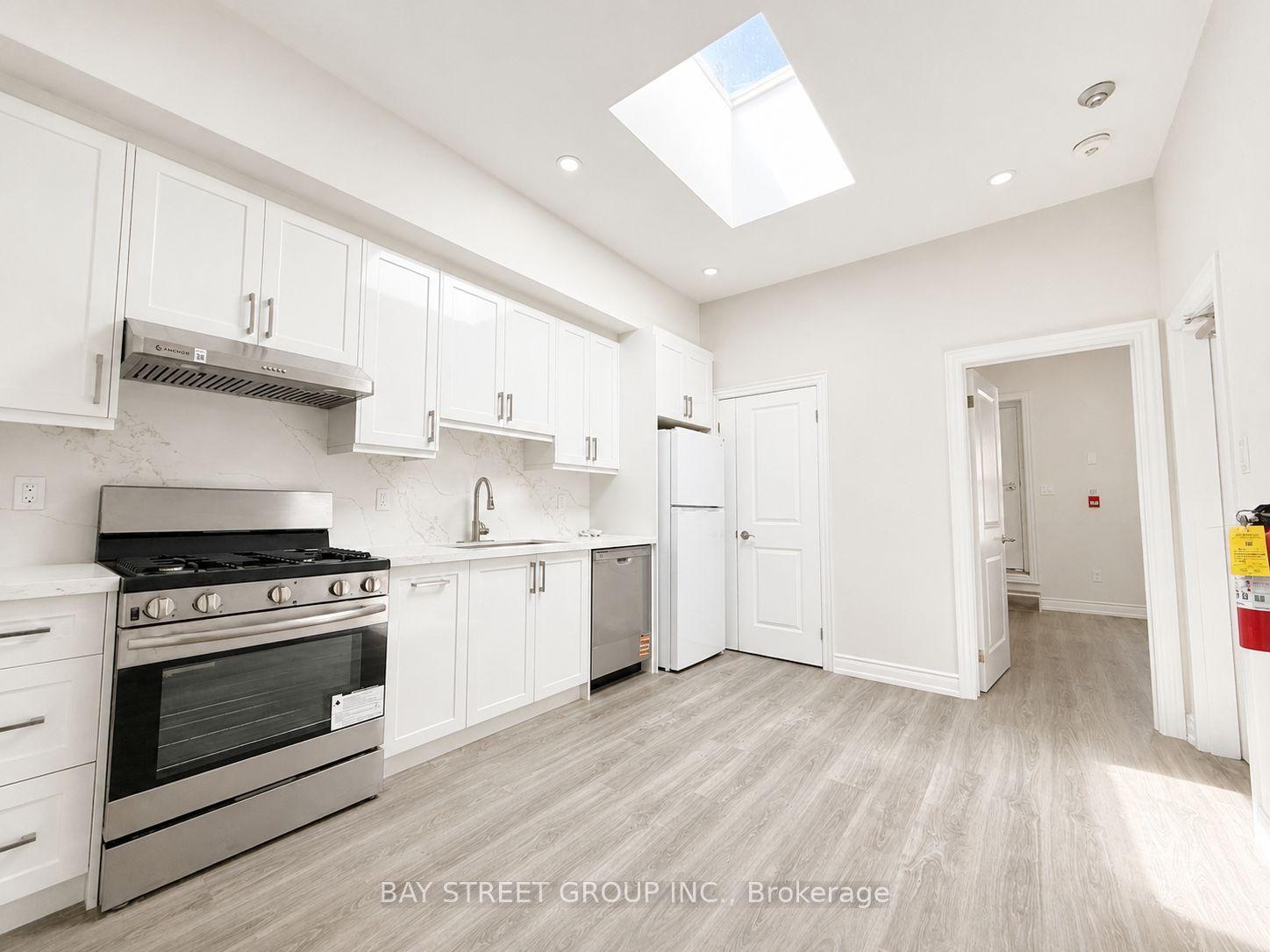 442 Spadina Avenue D #D — photo 1