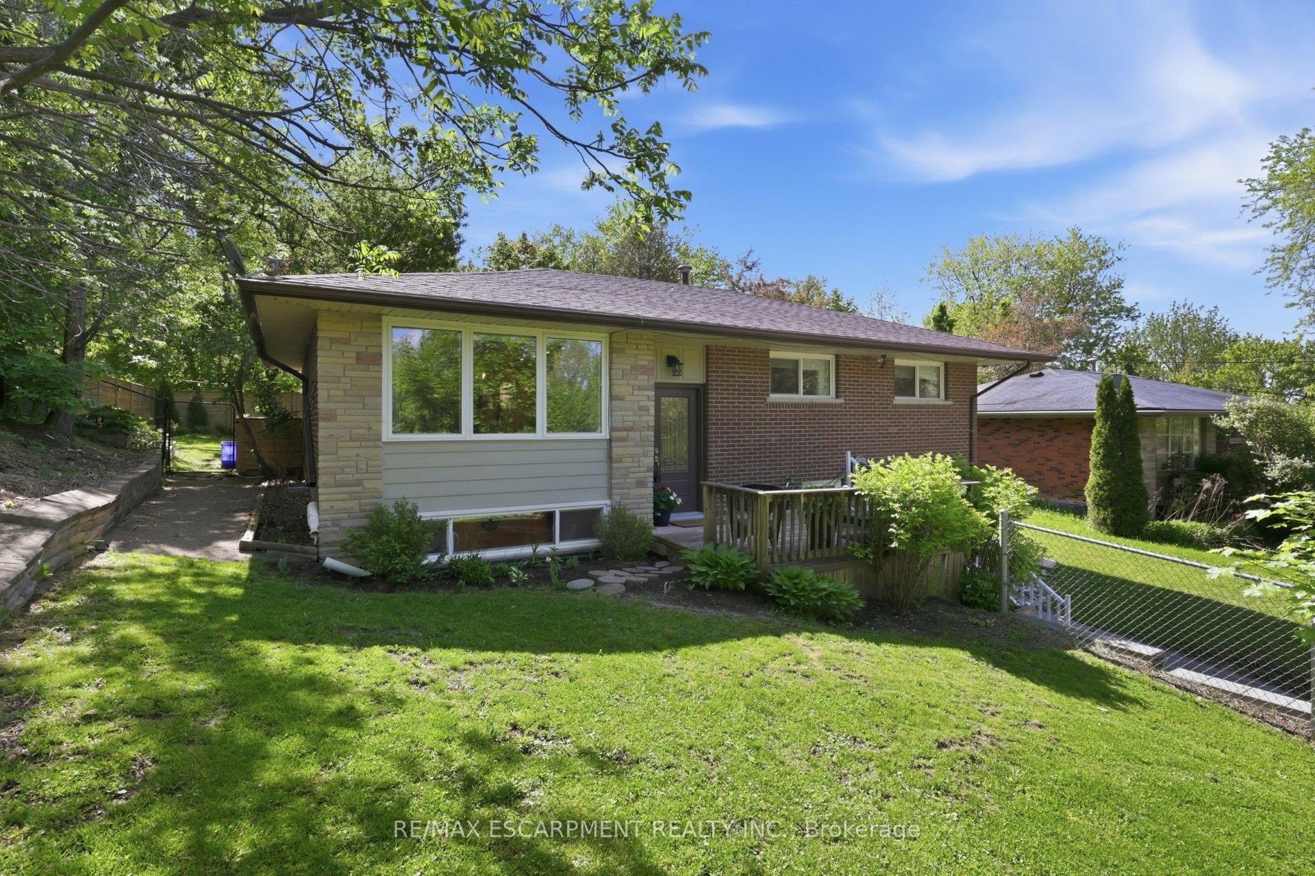 52 Grand Avenue, Haldimand — Detached for lease, photo 1
