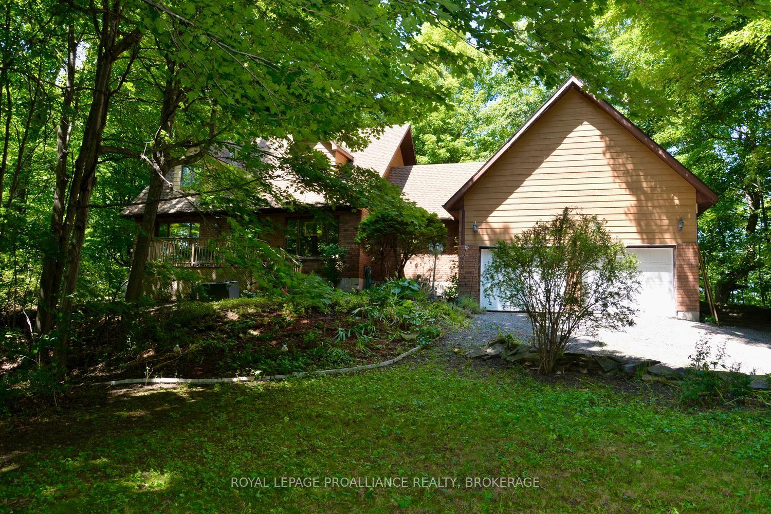 1852 MacAlpine Road, Kingston — Detached for sale, photo 1