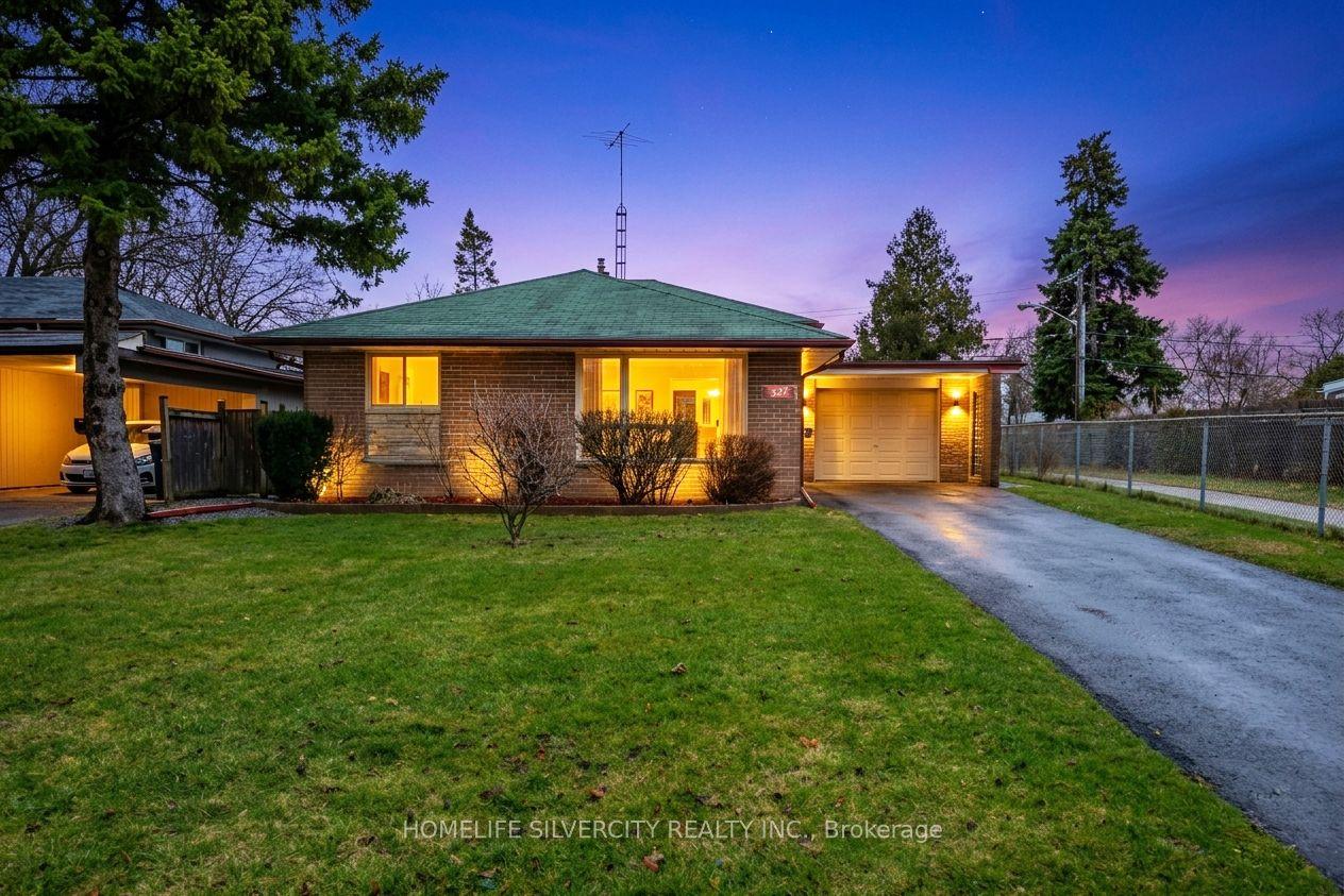 327 The West Way — photo 1