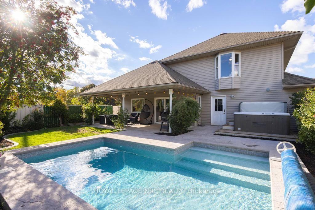 2A Dixie Road, St. Catharines — Detached for sale, photo 1