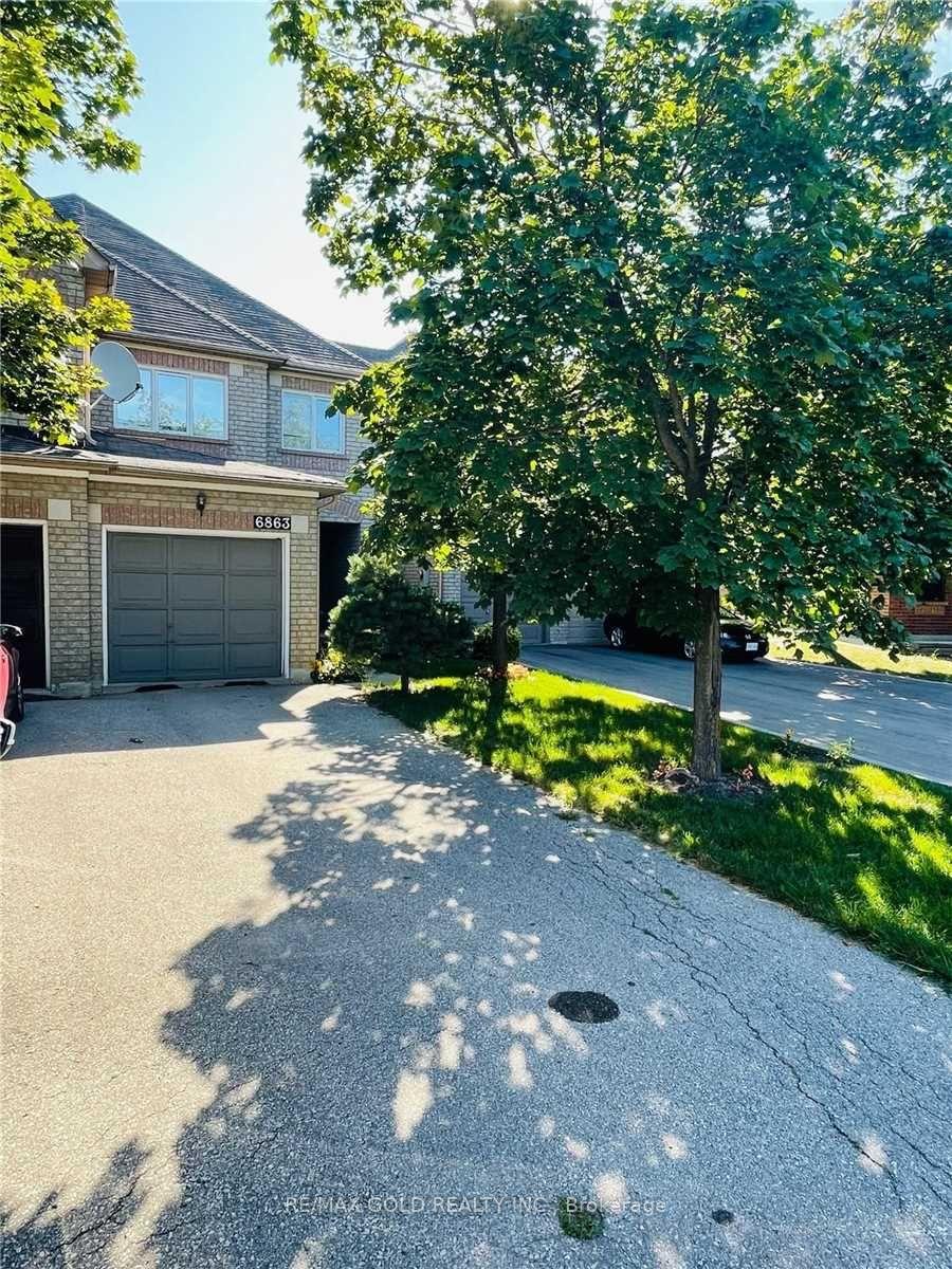 6863 Apex Court, Mississauga — Townhouse for lease, photo 1