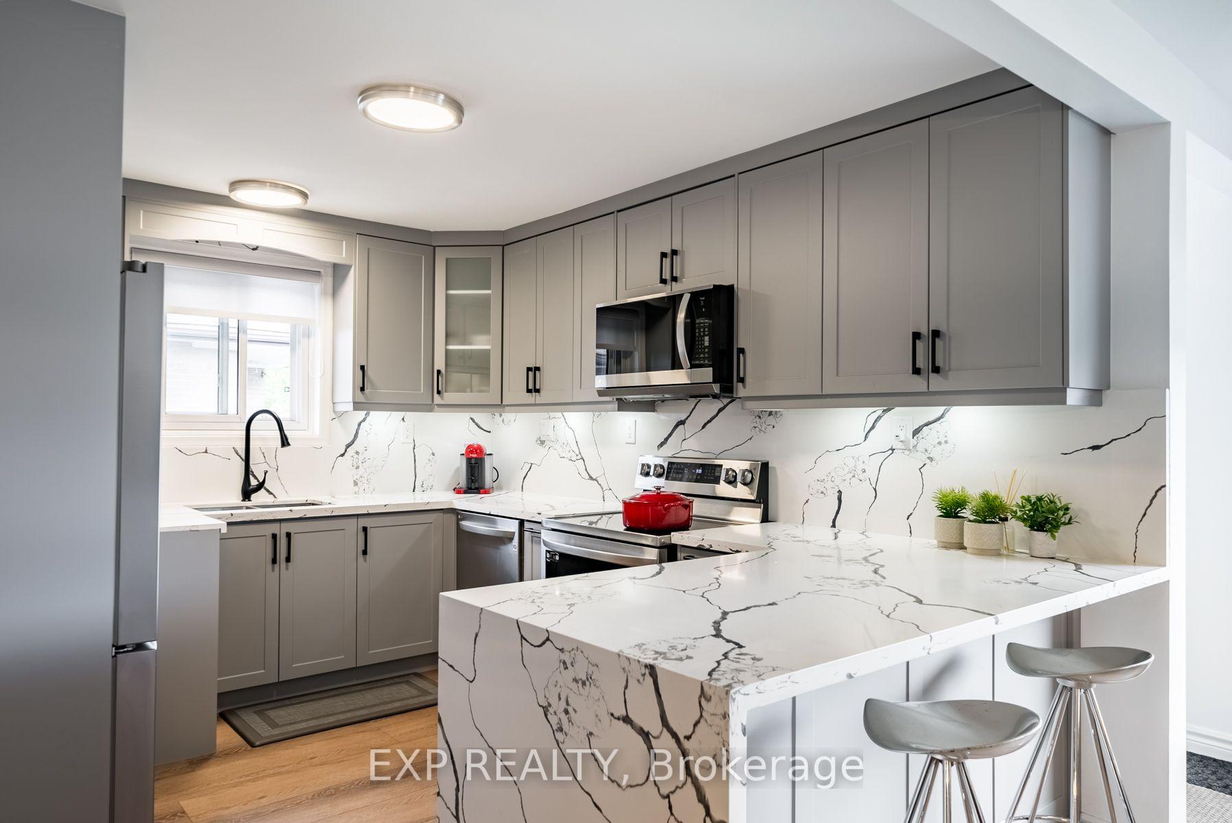 870 Modlin Road, Pickering — Semi-Detached for lease, photo 1