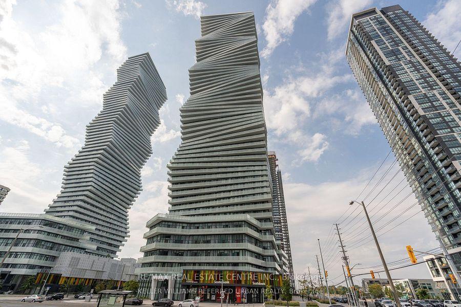 3900 Confederation Parkway 5701 #5701, Mississauga — Condo for lease, photo 1