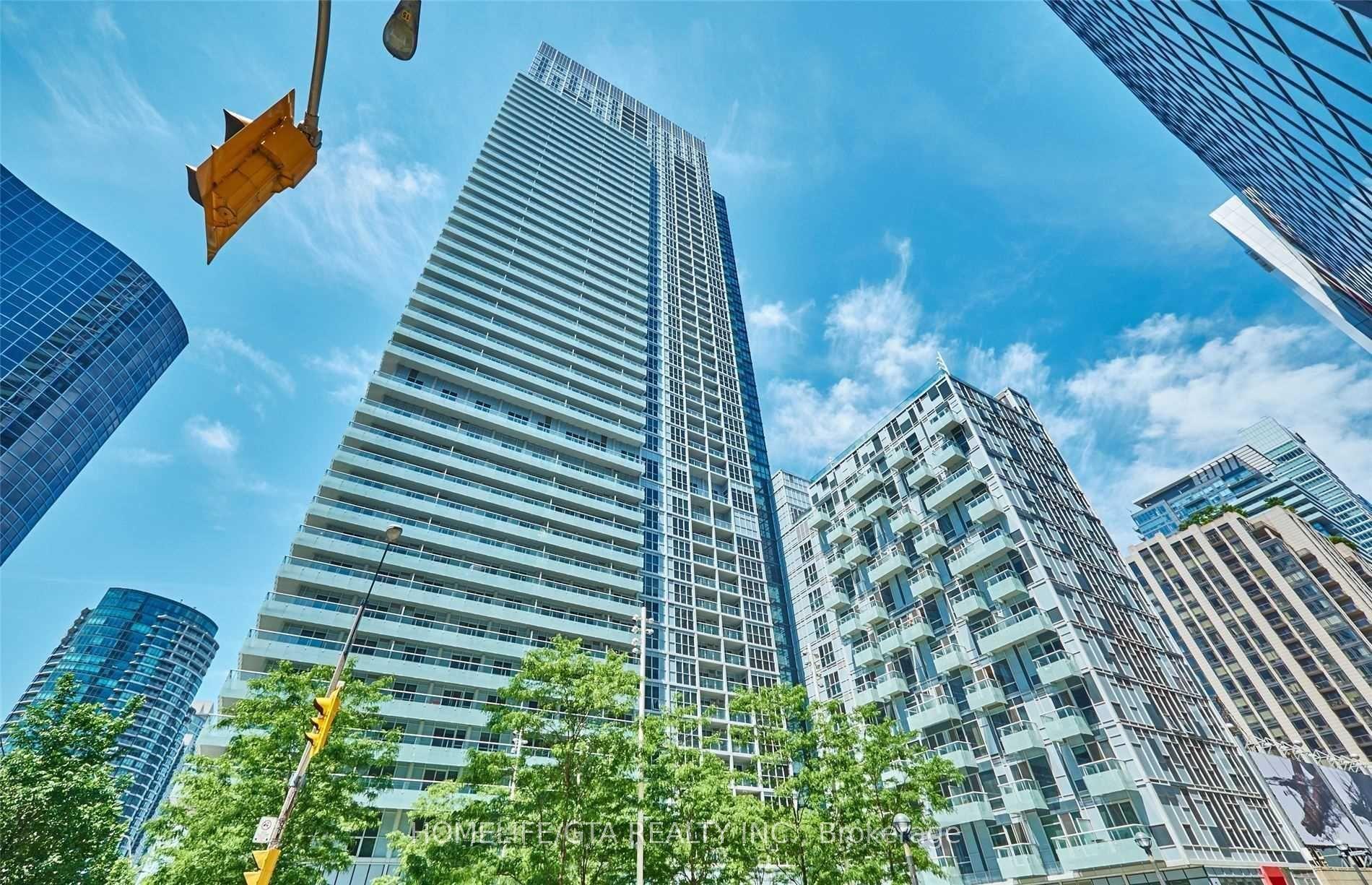 300 Front Street W 2006 #2006, Toronto — Condo for lease, photo 1