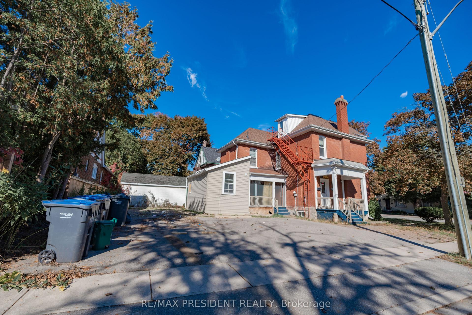 2 David Street — photo 1
