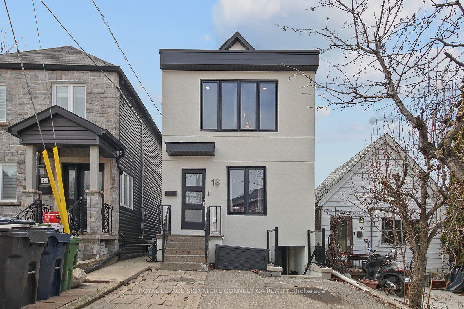 18 Harlton Crescent Main #Main — photo 1