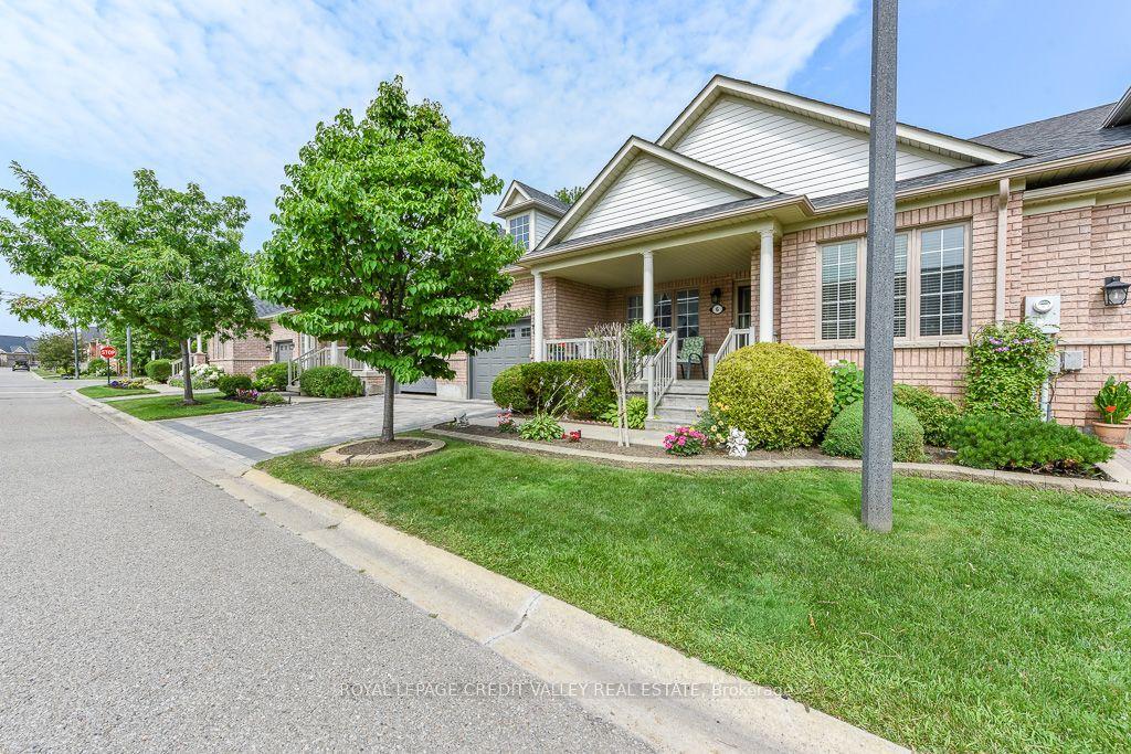 6 Ballerina Gardens, Brampton — Condo Town for sale, photo 1