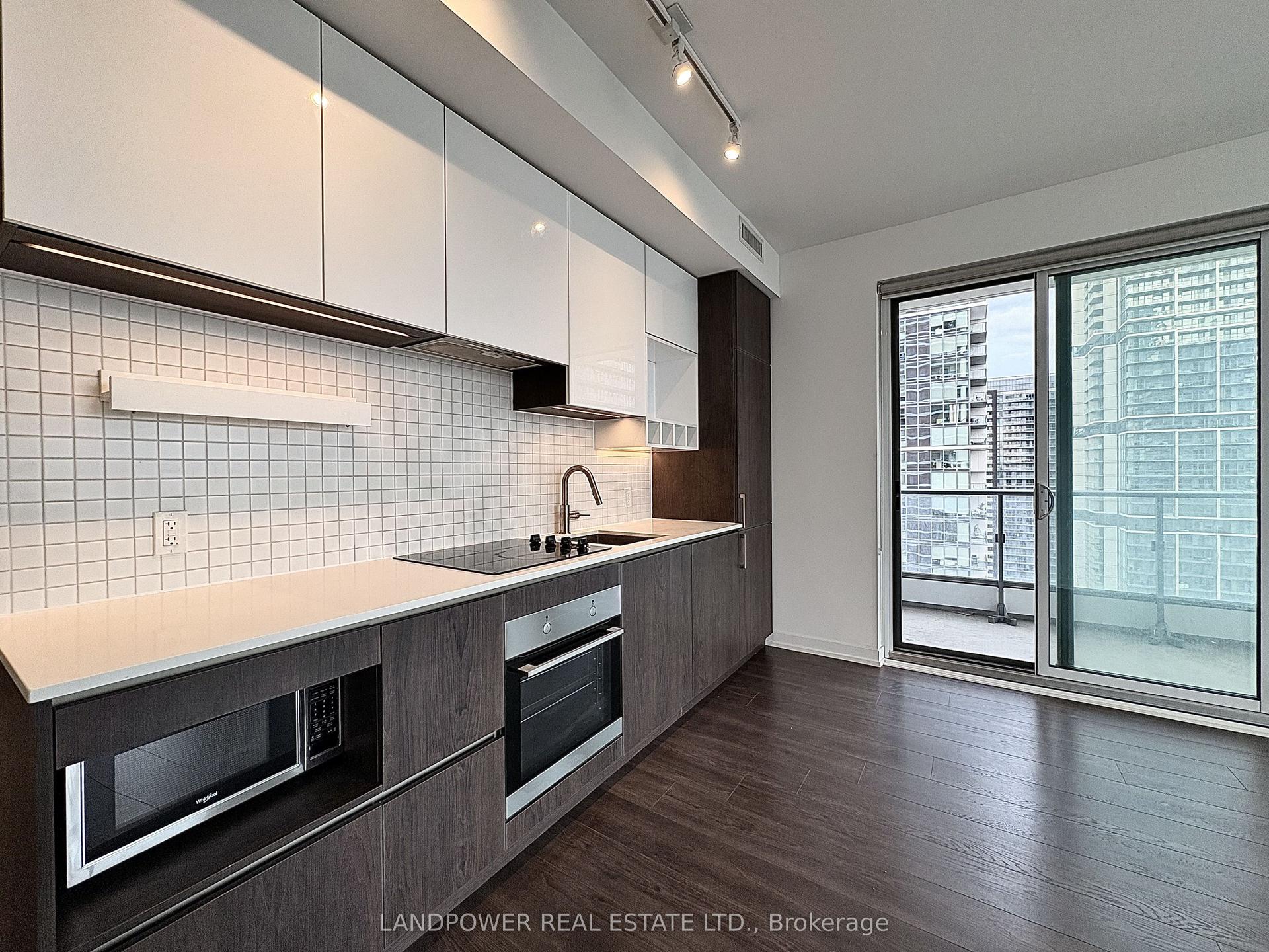 950 Portage Parkway 3006 #3006, Vaughan — Condo for sale, photo 1